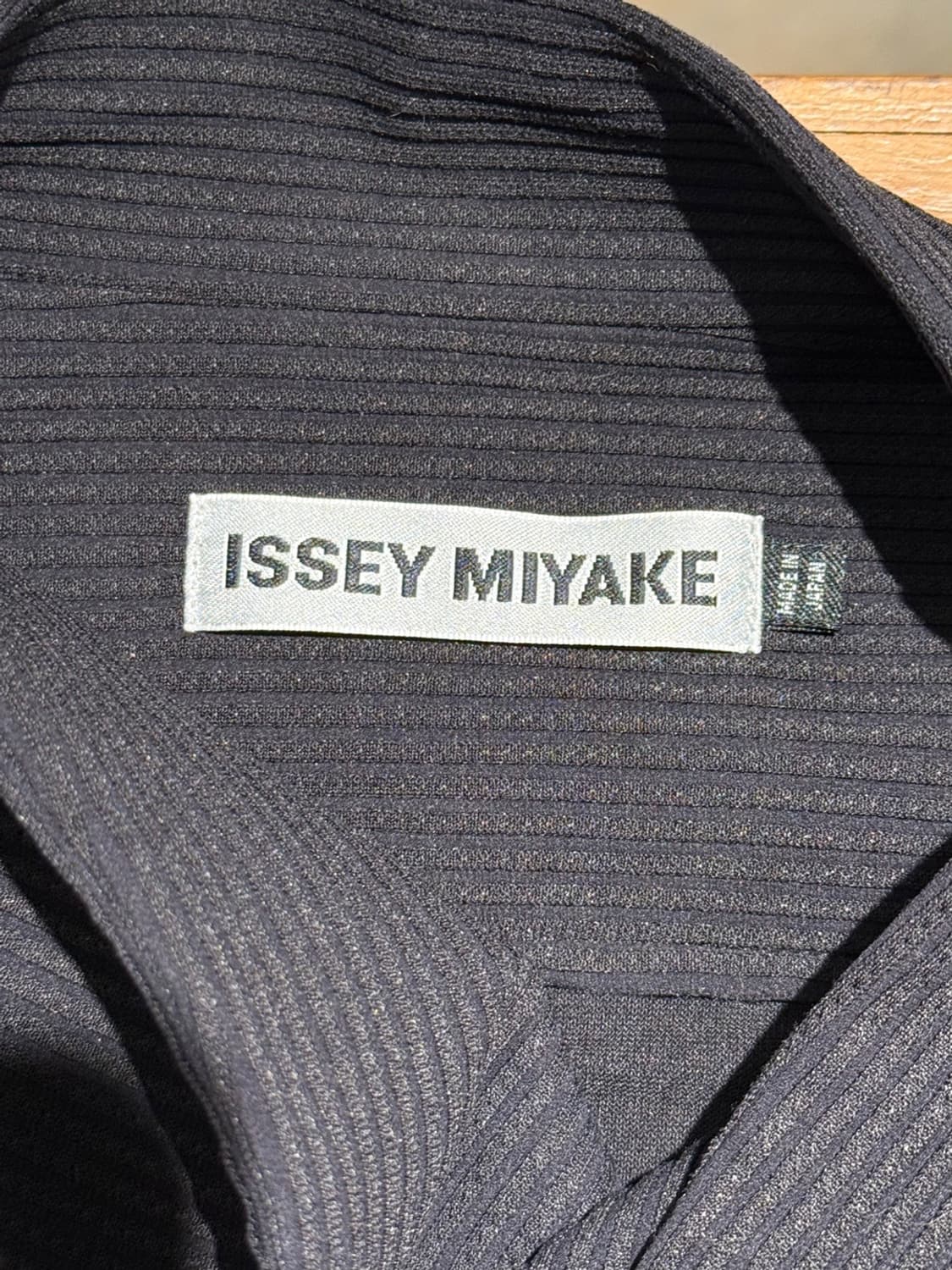 이세이미야케 블랙 립 패널 베스트 팬츠 셋업 상품이미지6