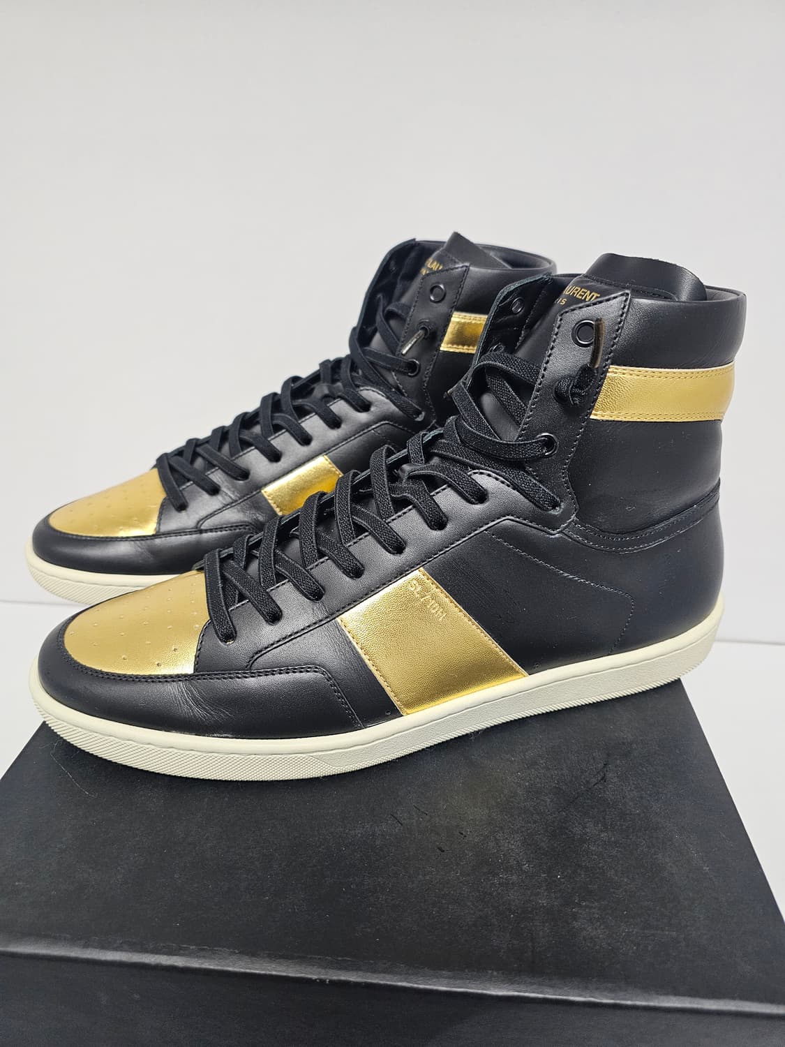 새상품급 생로랑 남성 레더 하이탑(44사이즈) 상품이미지1