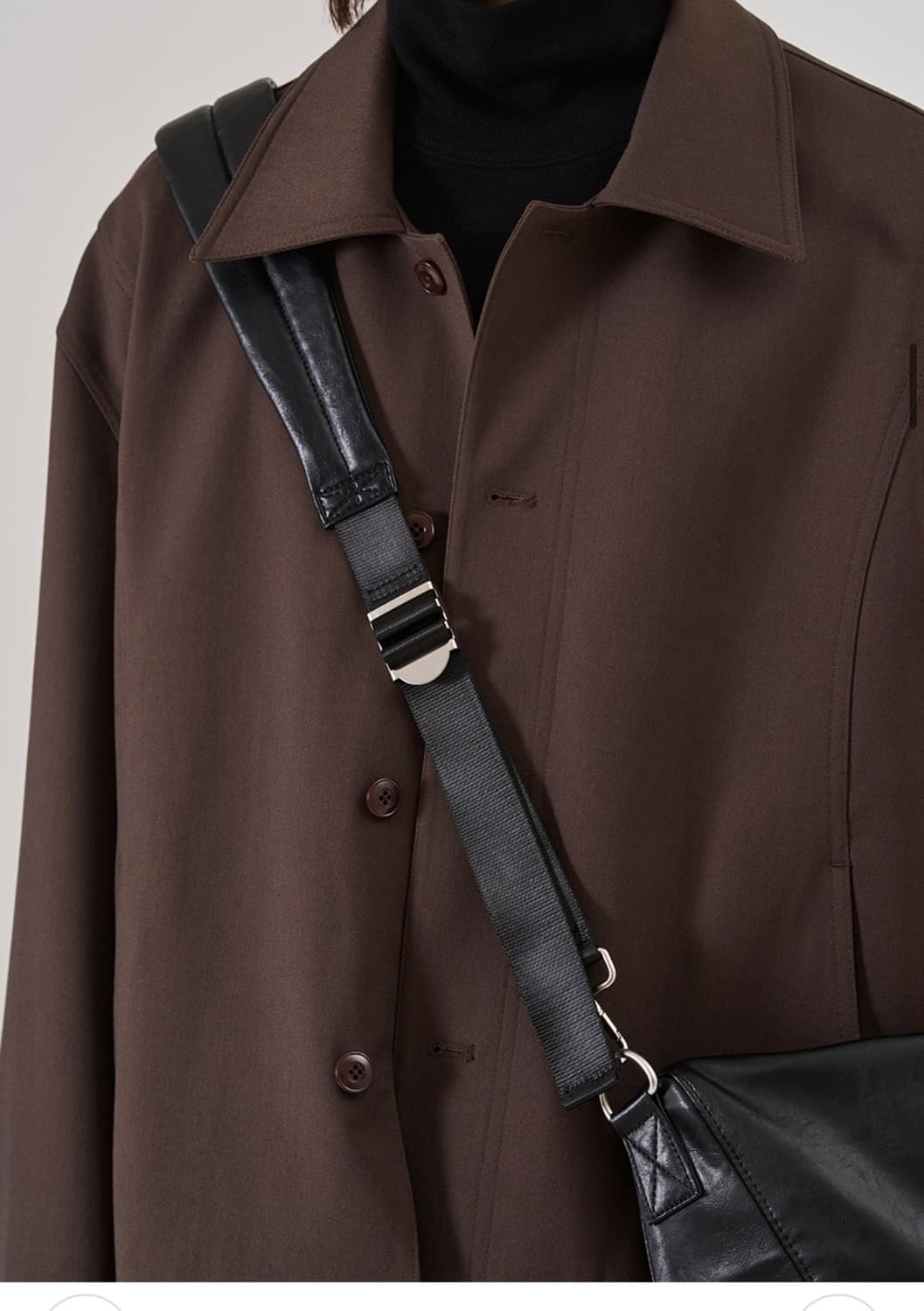 (새상품) 레더리 크랙드 크로스백 [BLACK] 판매 상품이미지8