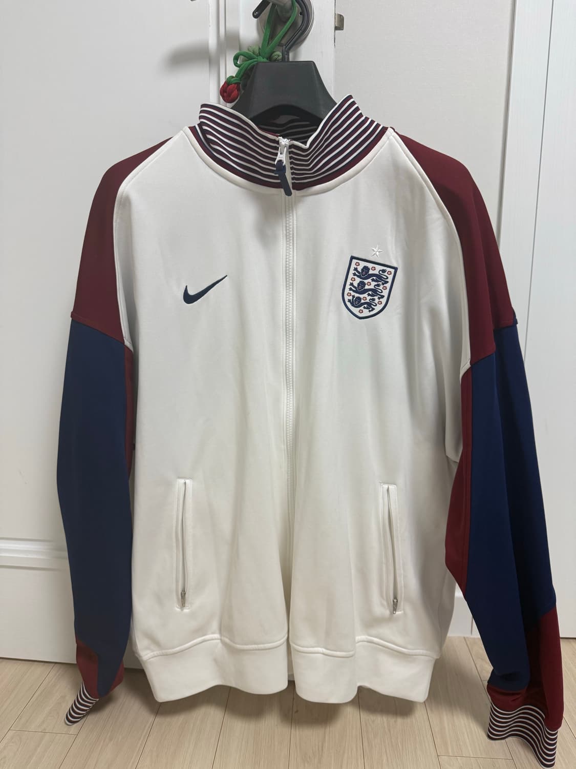 나이키 잉글랜드 앤섬 자켓 XL(네고가능) 상품이미지1