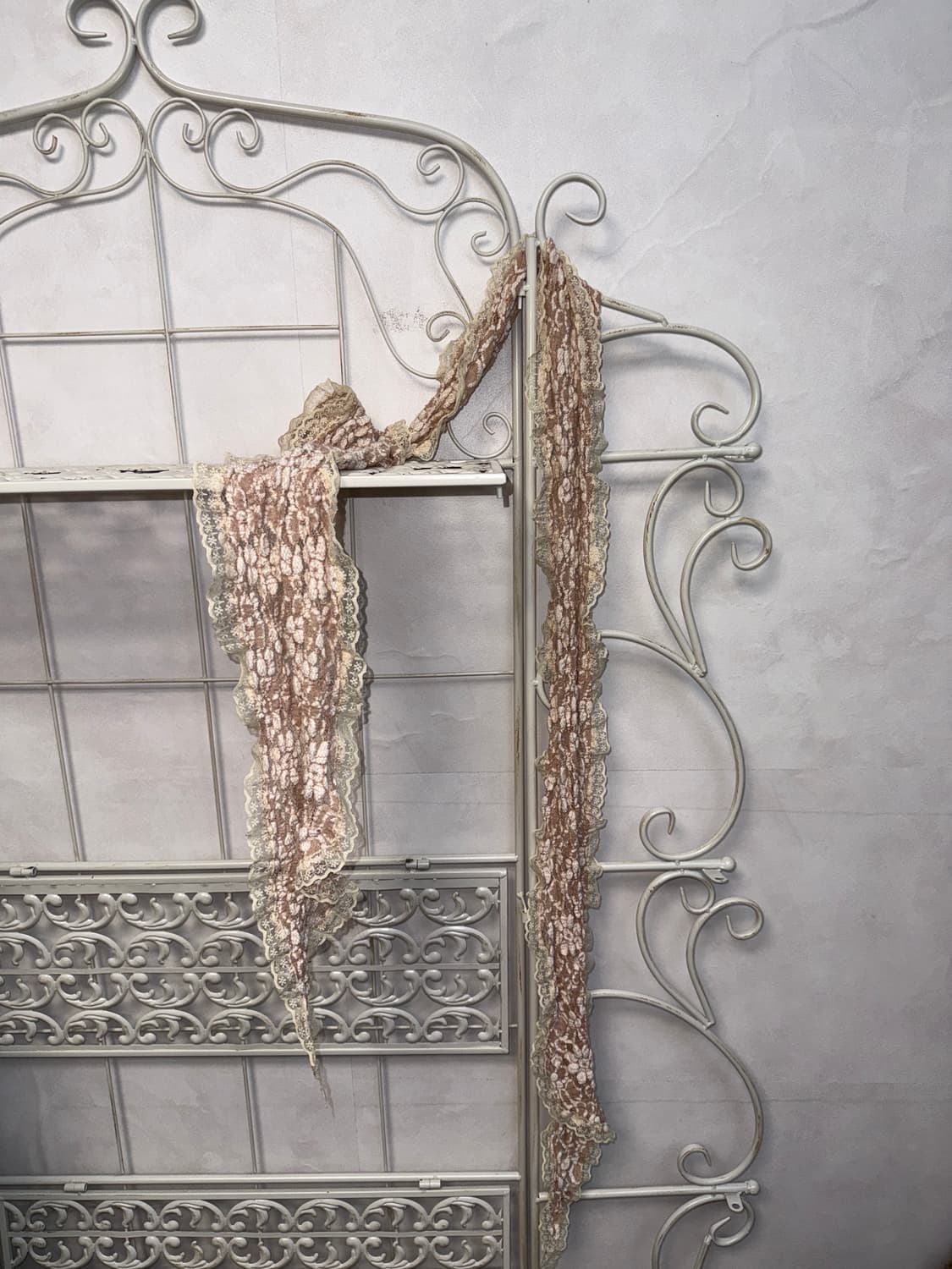 Mute indi pink floral lace scarf 상품이미지1