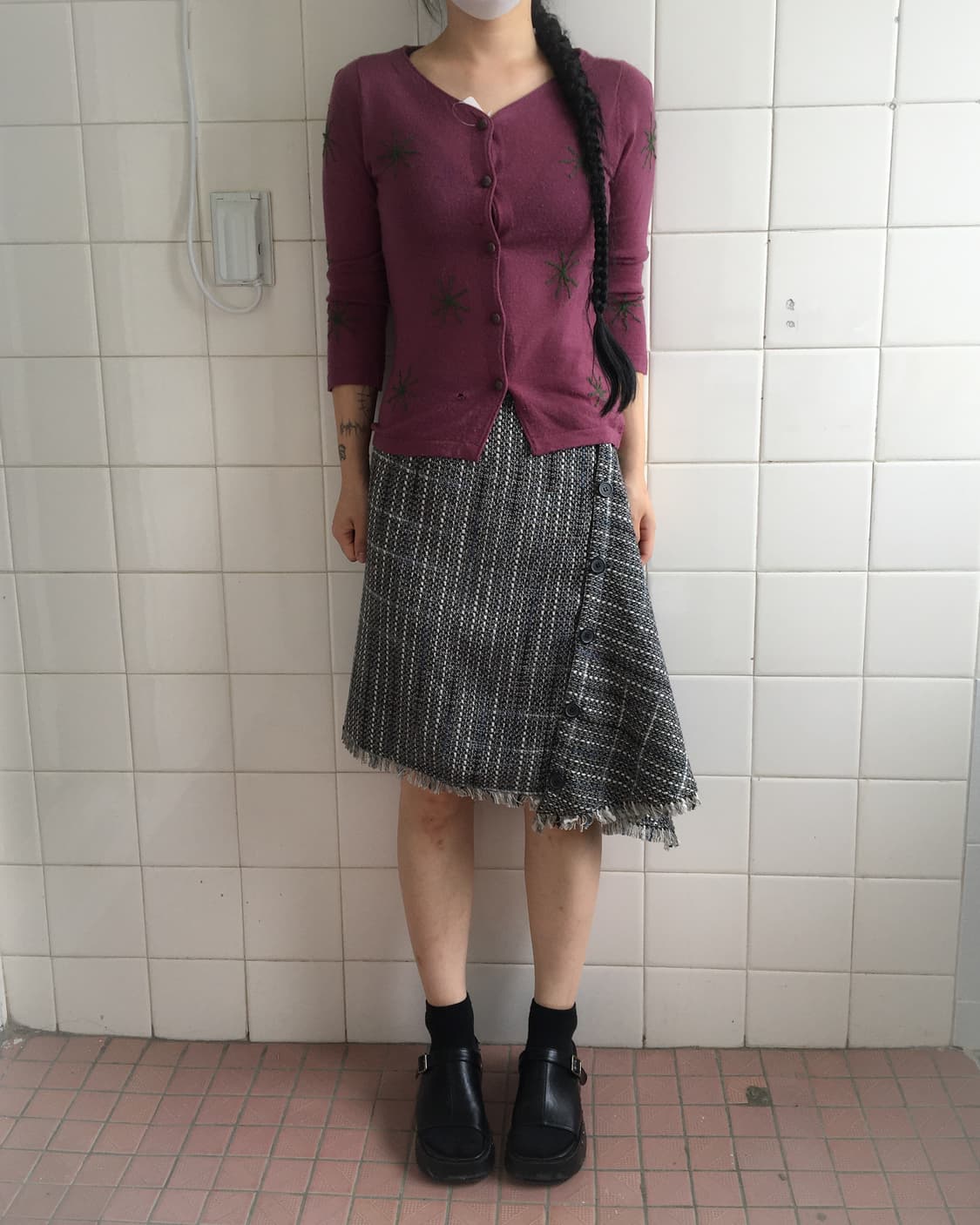 Drape button point knitted skirt 상품이미지4