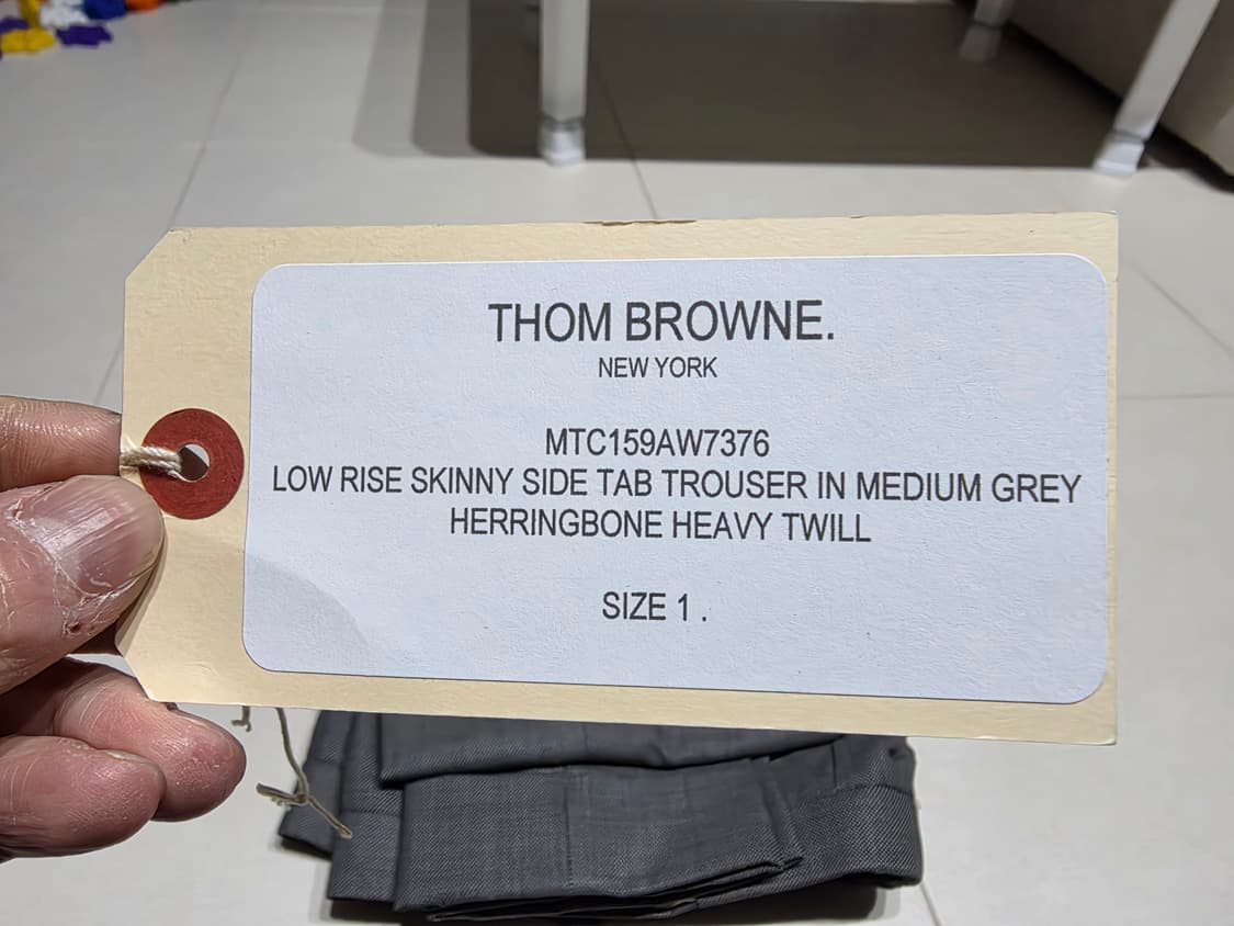 톰브라운 로우라이즈 스키니핏 슬랙스 상품이미지2