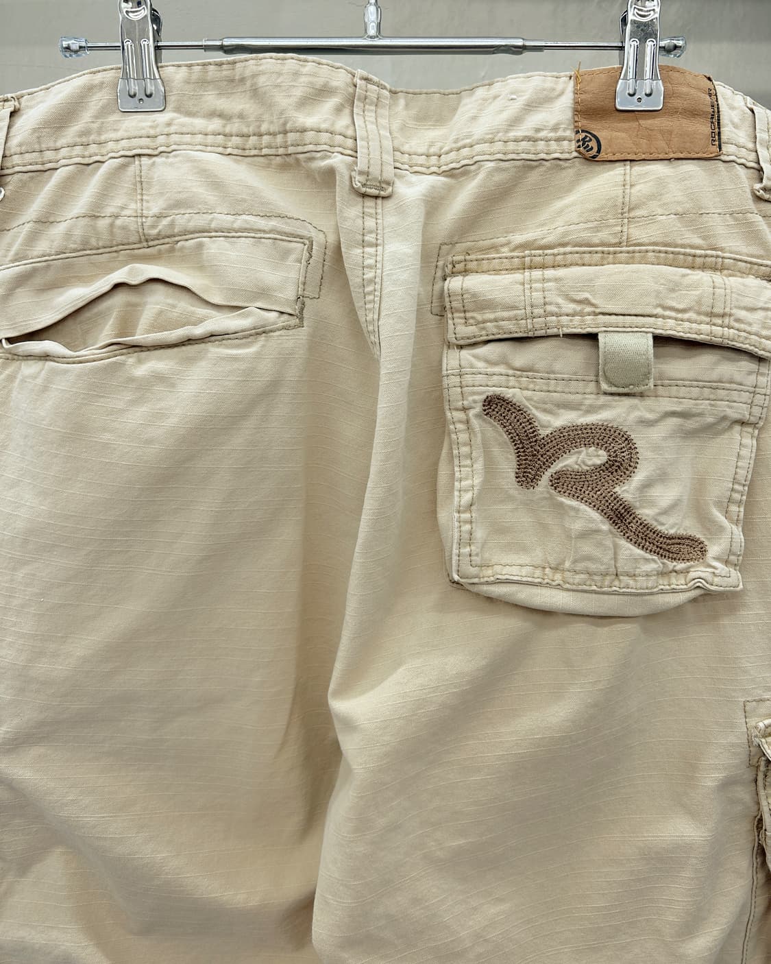 로카웨어 00s 멀티 포켓 카고 팬츠 베이지 상품이미지4