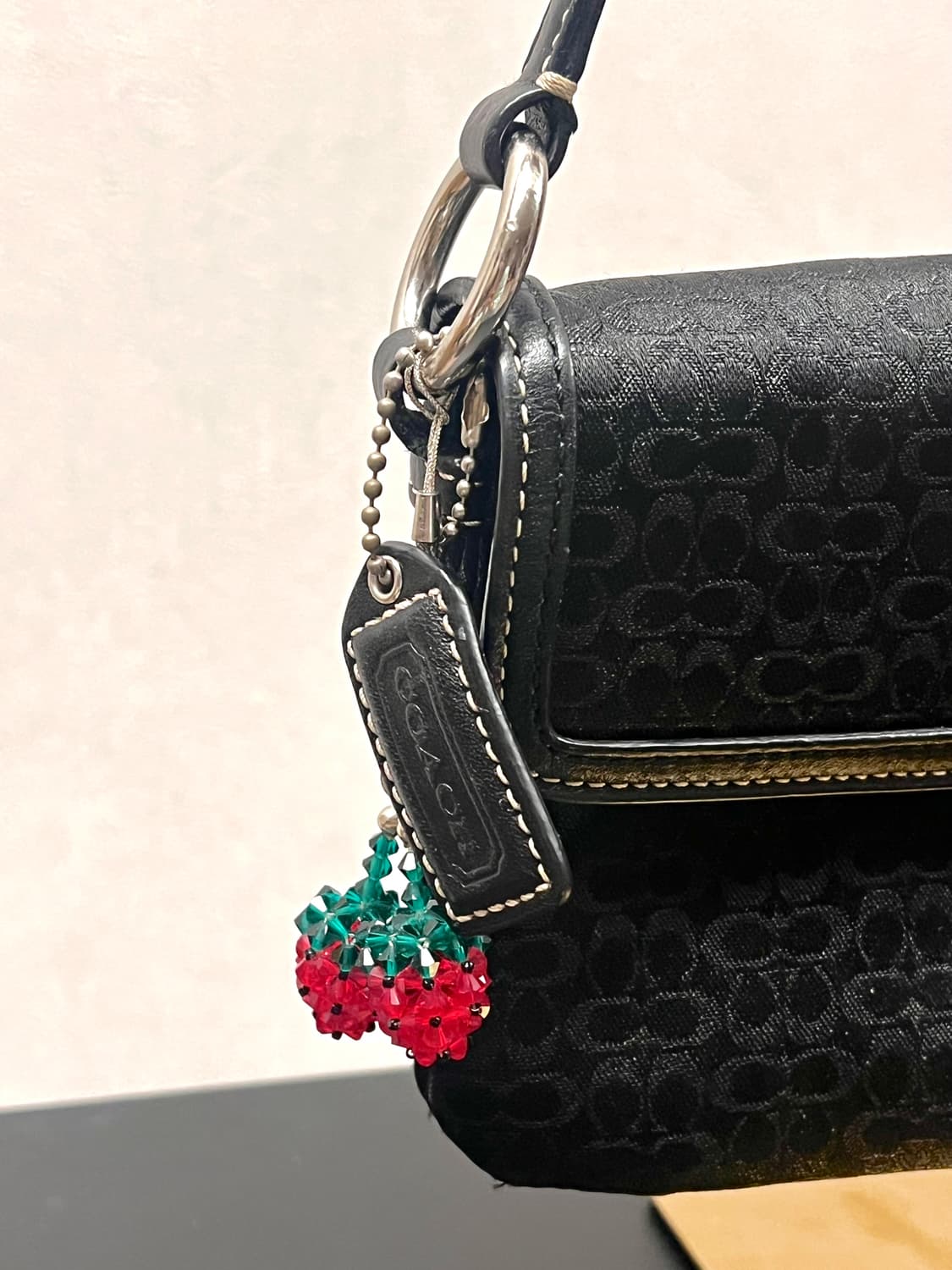 90s coach 시그니처 블랙 쉬머 캔버스 실버 하드웨어 숄더백 상품이미지5