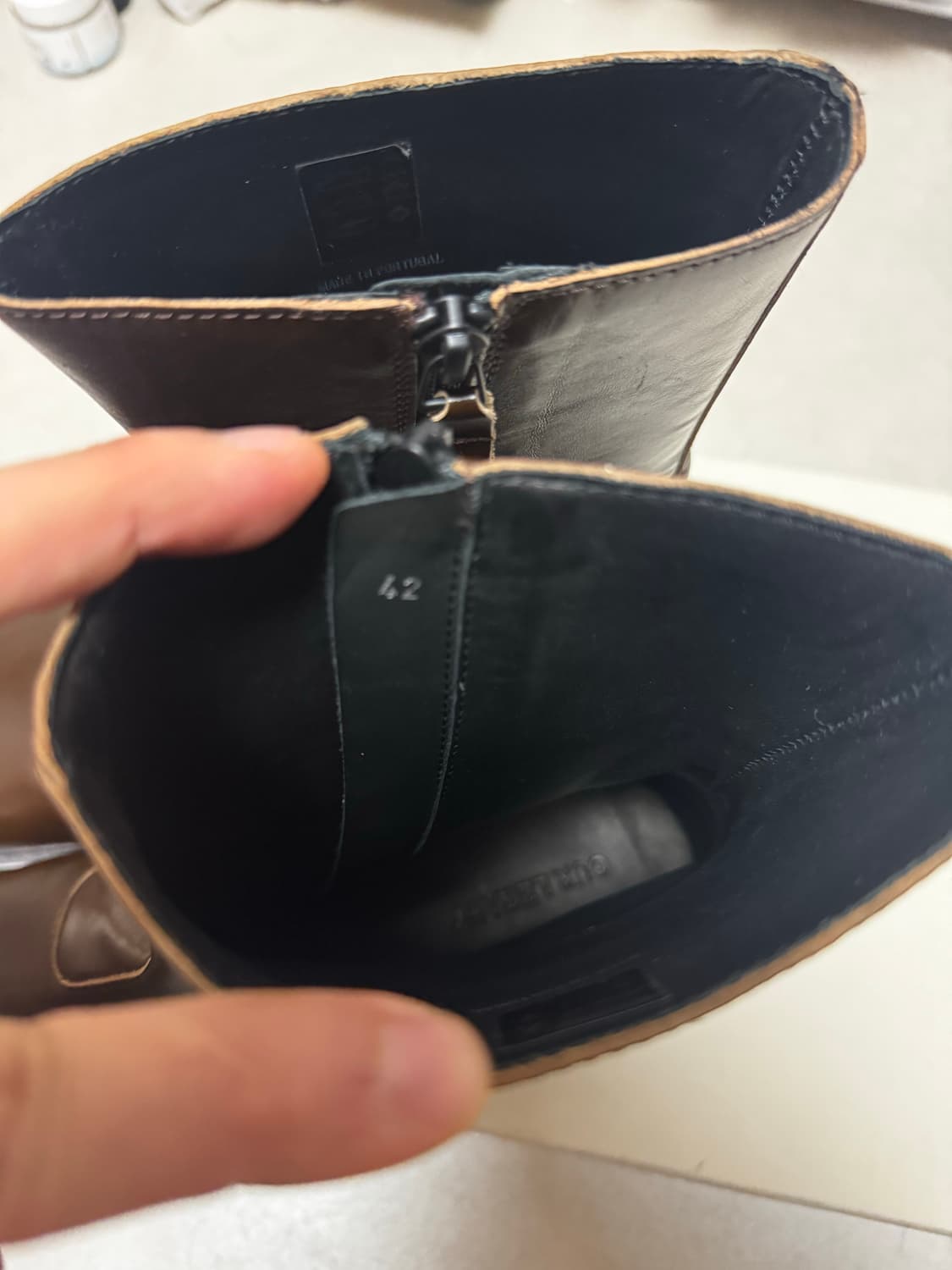 아워레가시 카미온 42 올리브레더 새상품 상품이미지5