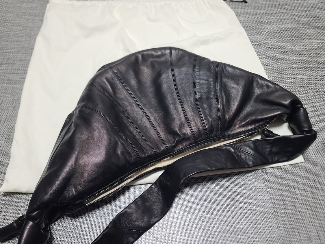 르메르 크루아상 블랙 라지 크로스백 숄더백 상품이미지4