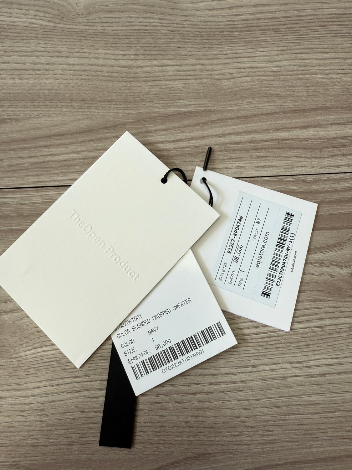 더 오픈 프로덕트 컬러 블렌디드 크롭 스웨터 네이비 상품이미지10