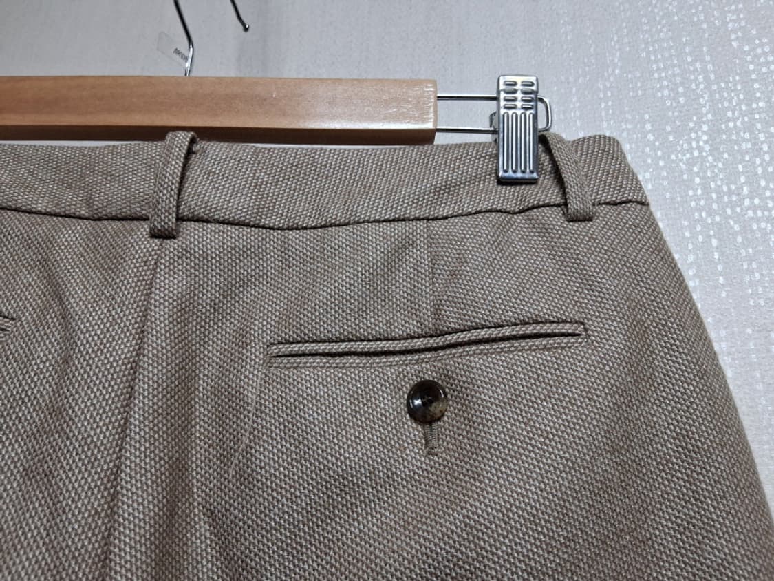 일본판 아쿠아스큐텀 실크혼방 순모 슬랙스 울팬츠 28인치

원산지 일본
 상품이미지6