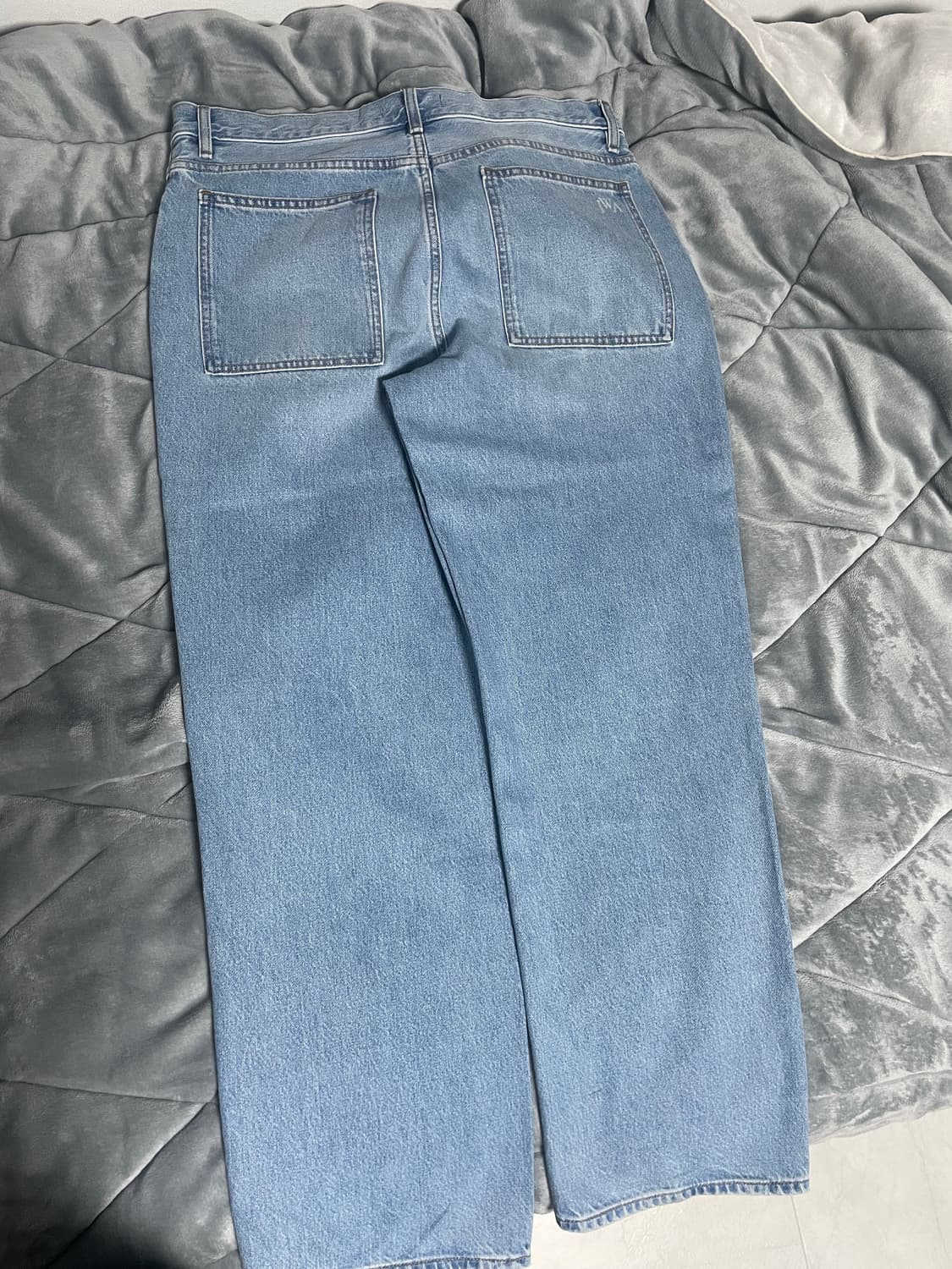 유니클로 jw앤더슨 스트레이트 진 상품이미지3