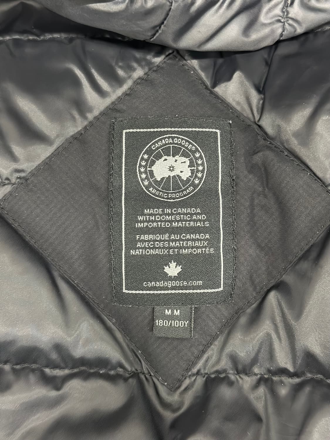 [새상품굽/M] 캐나다구스 롯지후드 블랙라벨 상품이미지8