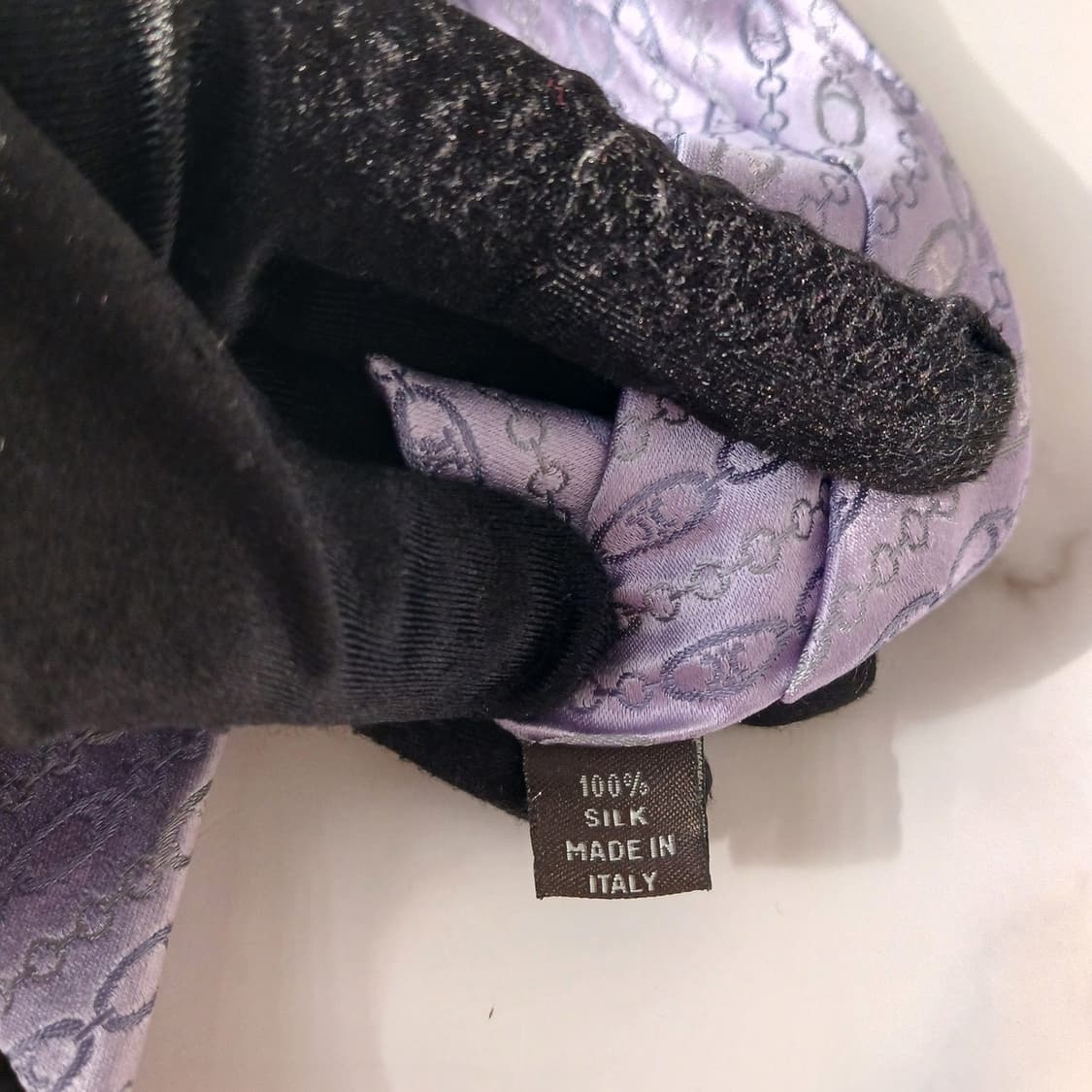 셀린느 실크 라일락 트리오페 로고 넥타이 8.5cm B등급 A18998
 상품이미지8