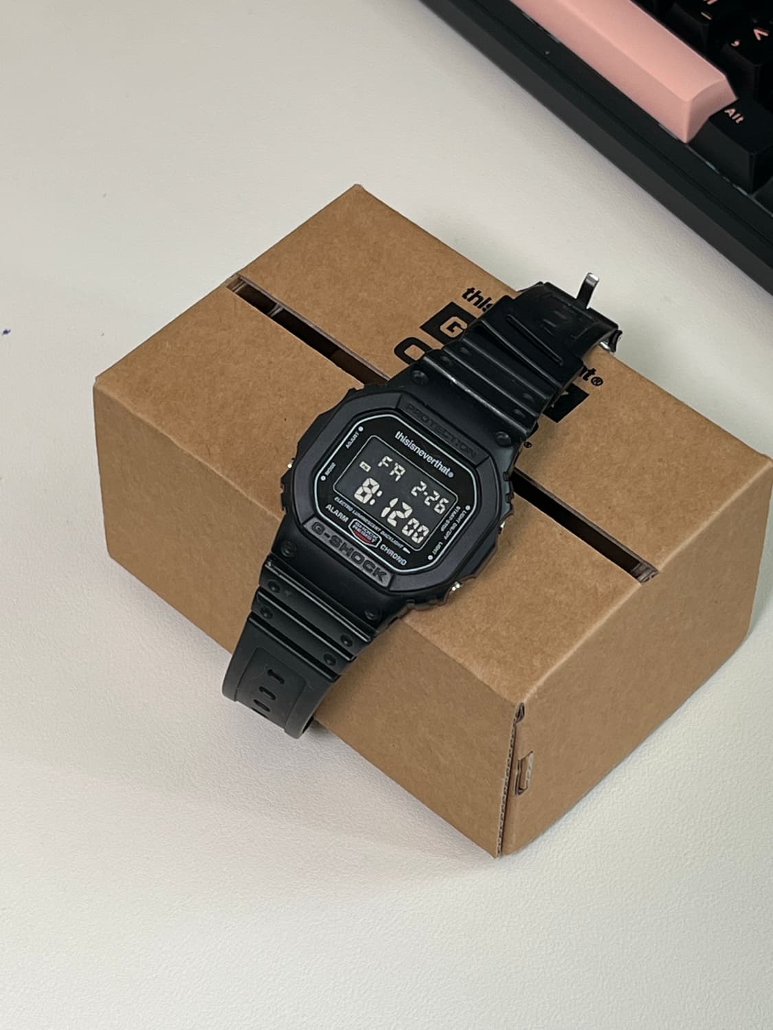 디스이즈네버댓 지샥 콜라보 시계 상품이미지2