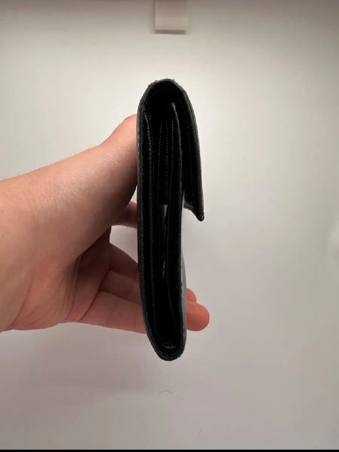 정품 프라다 삼각로고 중지갑 상품이미지3