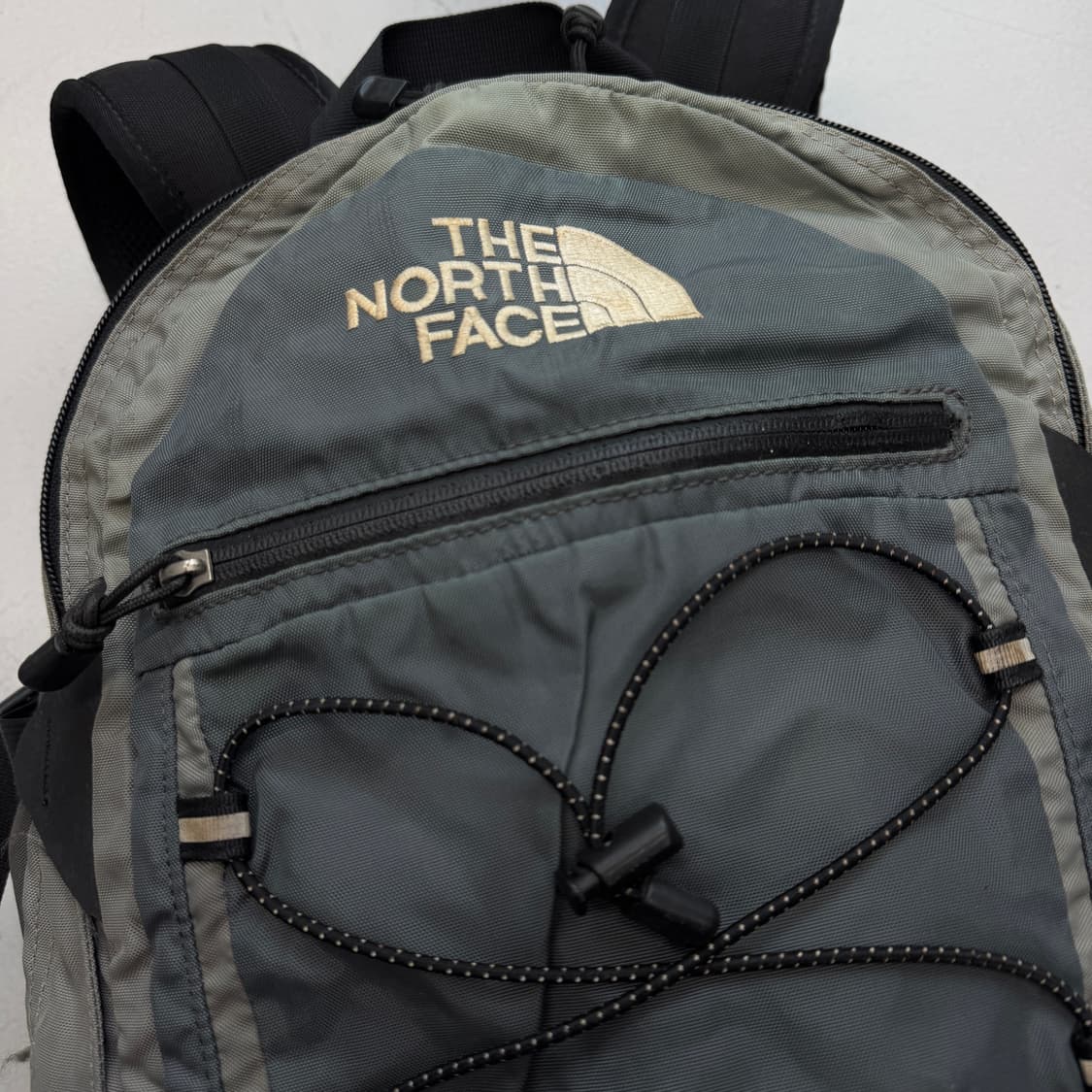 노스페이스 고프코어 보레알리스 그레이 테크니컬 백팩 상품이미지4