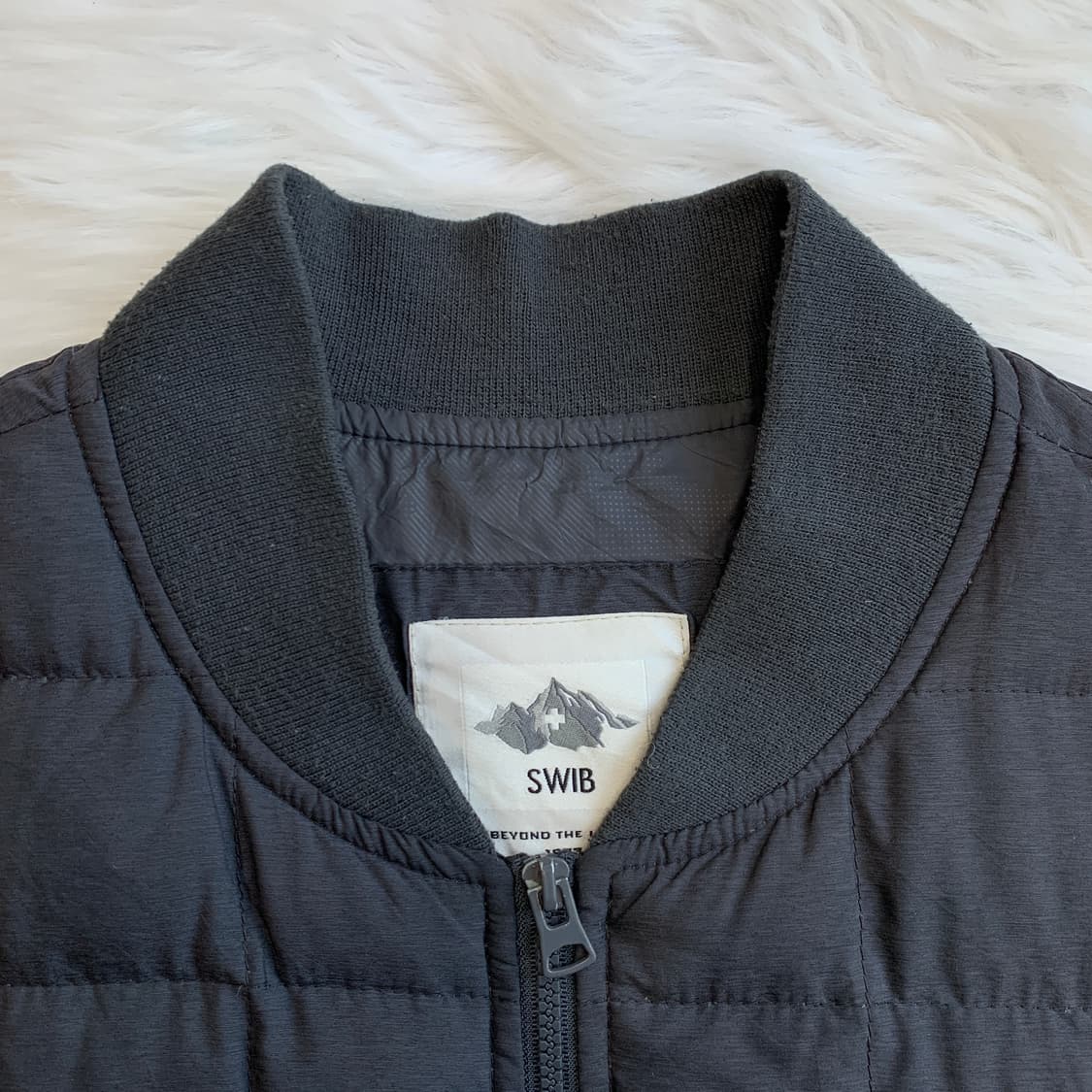 스위브 SWIB 덕다운 경량 패딩 베스트 1730 상품이미지4