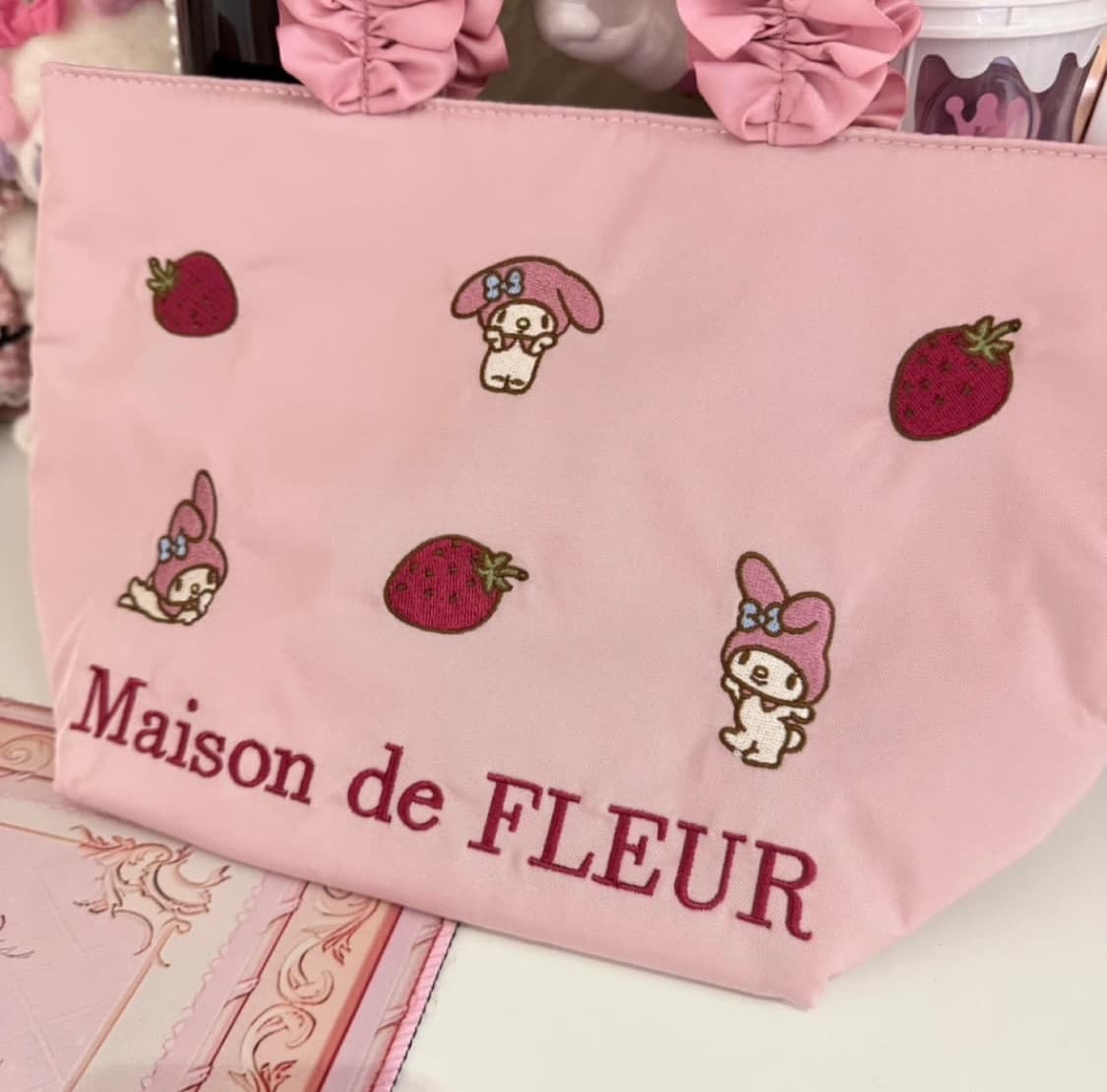 [새상품] 메종드플뢰르 x 산리오 마멜 딸기백 상품이미지2