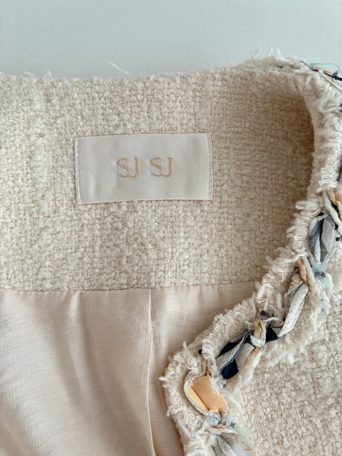 82-94-160) 한섬 SJSJ 트위드 자켓 아이보리 상품이미지6