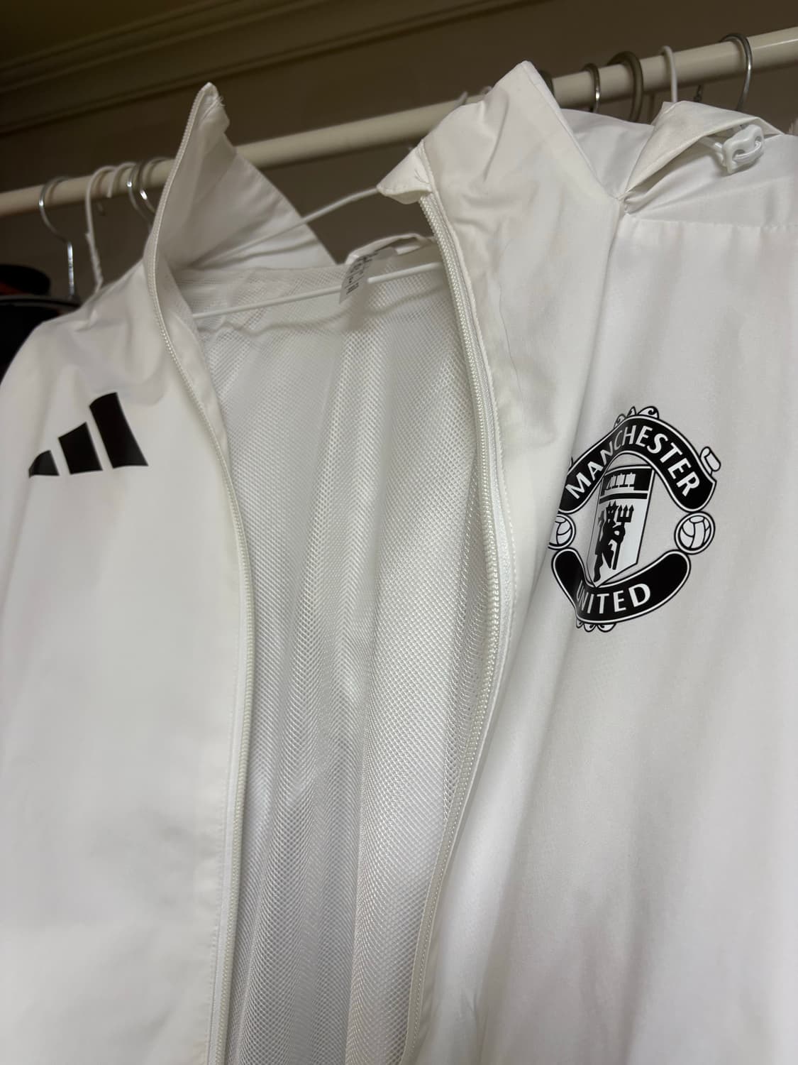 레알 마드리드 바람막이  상품이미지1