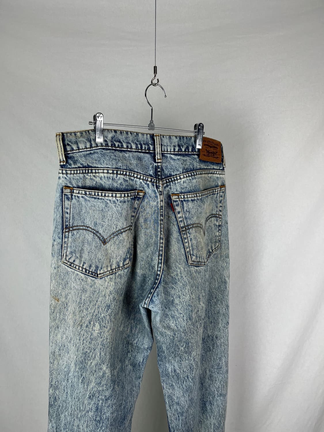 Levi's 가죽탭 연청 데님팬츠  상품이미지5