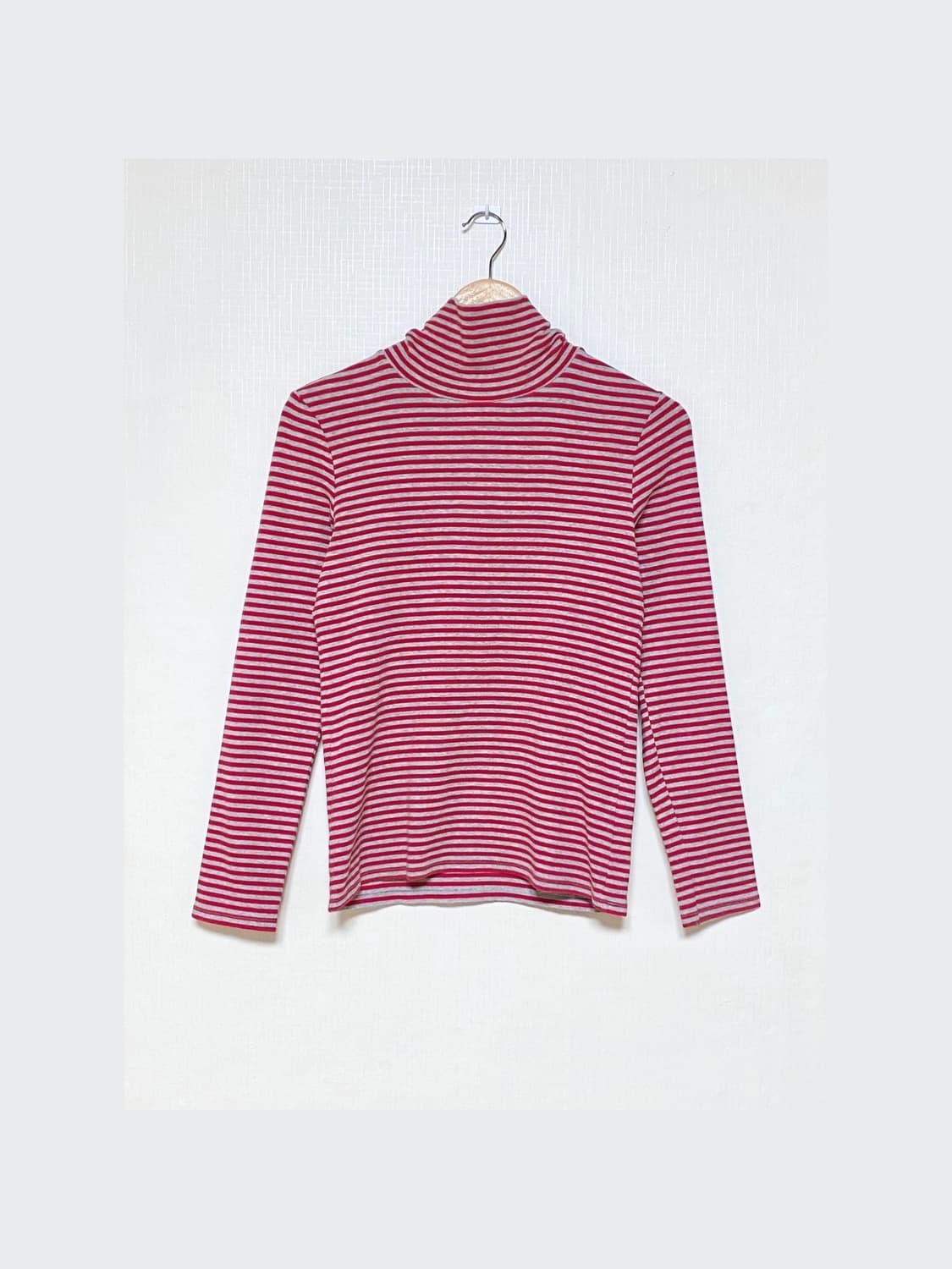 Red Striped Turtleneck Tee 상품이미지1