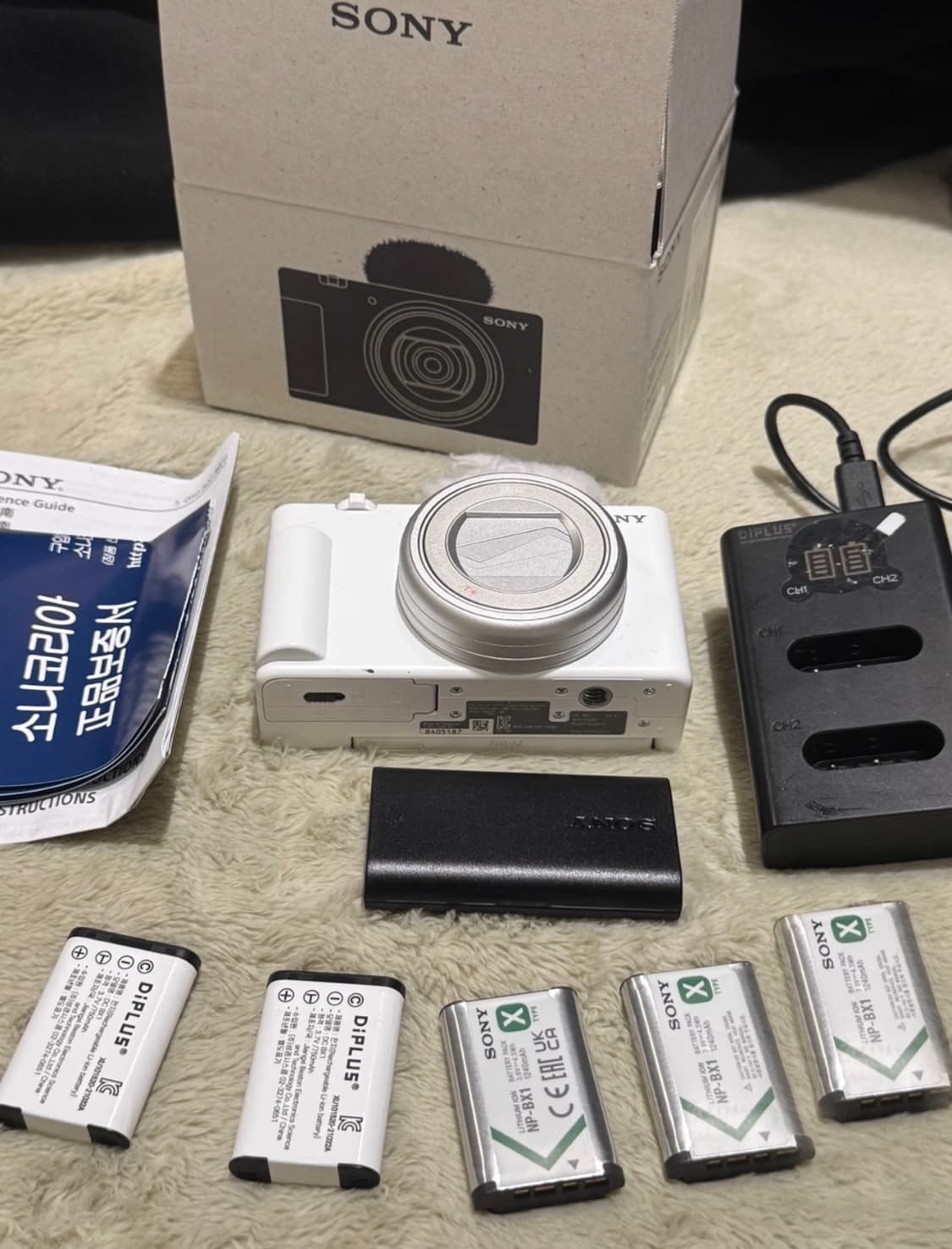 소니 ZV-1m2 화이트 브이로그 카메라 상품이미지1