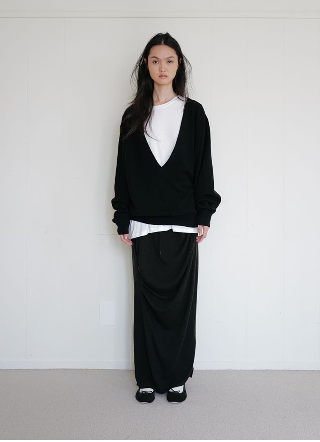 리포스 브이넥 니트 블랙 상품이미지1