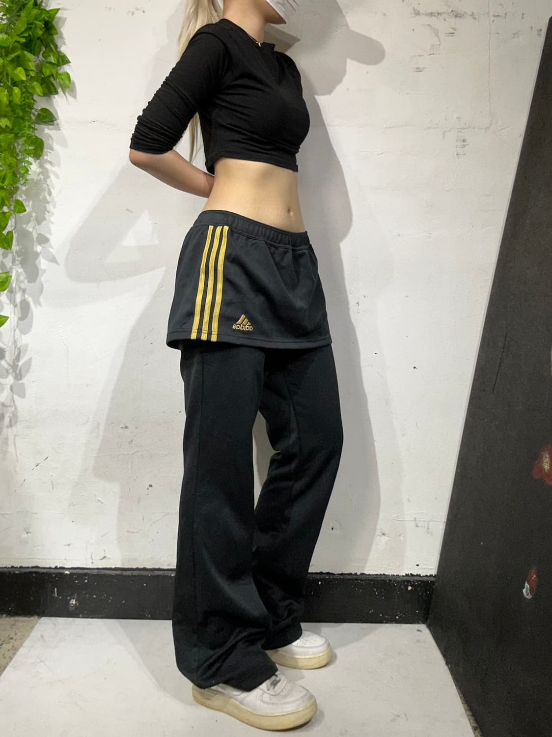 아디다스 블랙 와투케 치마 골드 삼선 트레이닝 추리빙 바지 L 상품이미지1