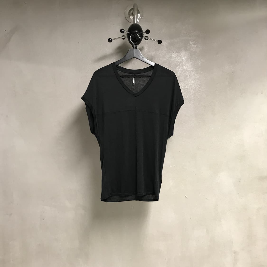 닐바렛 블랙 반팔 티셔츠 XXS(W) 상품이미지1