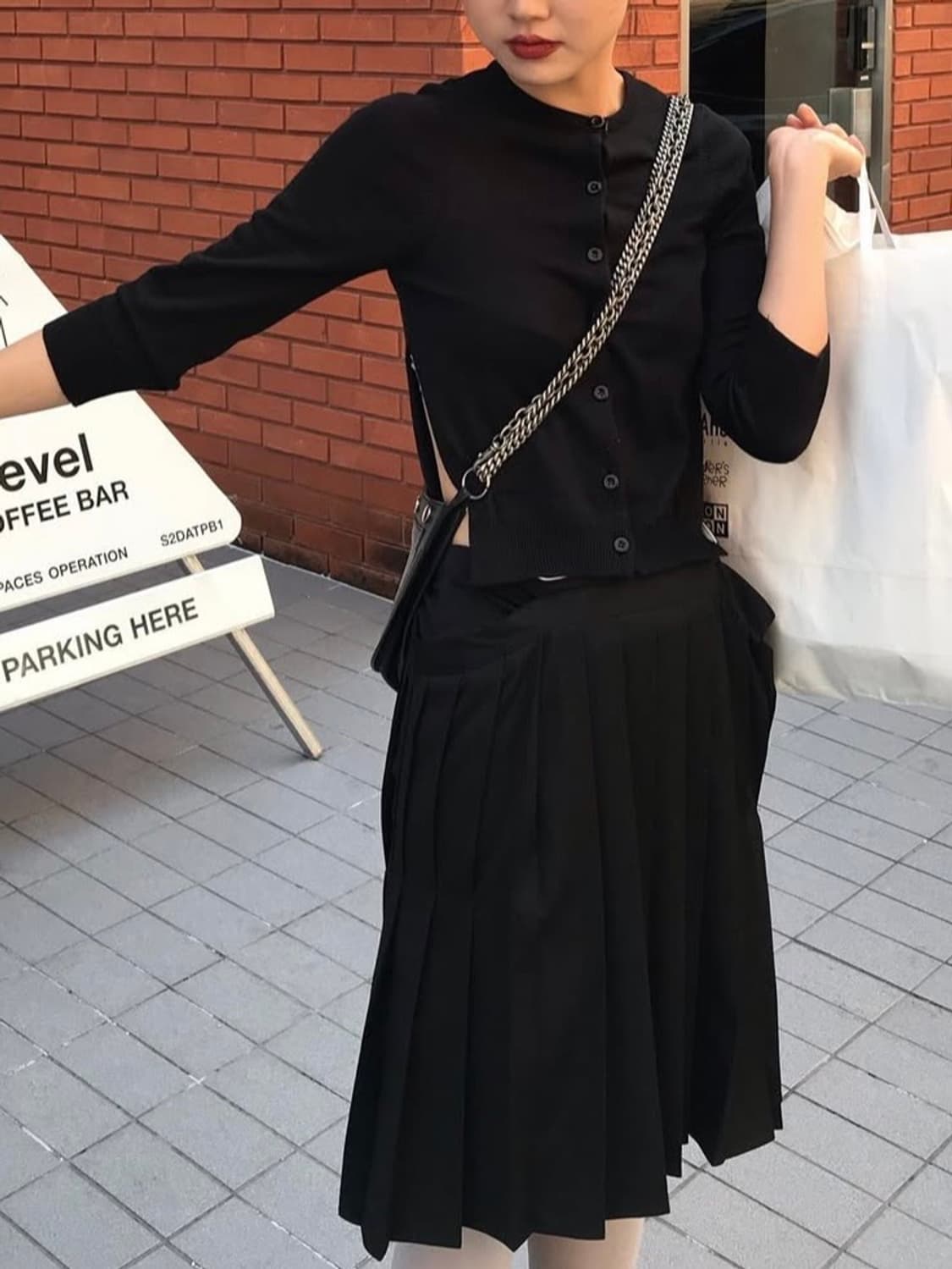 에옹쓰 garden side slit cardigan 상품이미지1