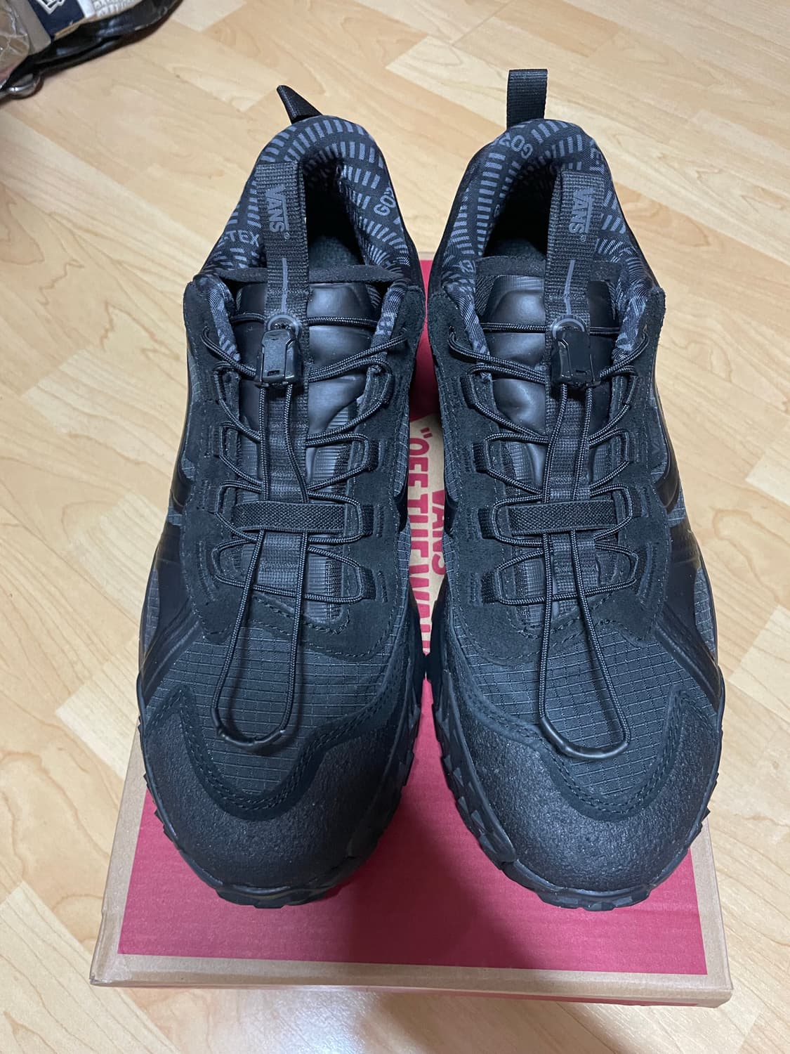 반스 MTE 크로스패스 XC 고어텍스 블랙아웃 상품이미지1