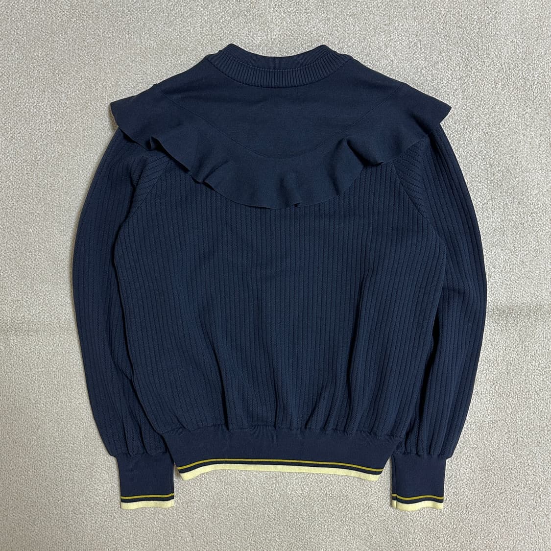 오즈세컨 프릴 컬러 라인 니트 집업 상품이미지3