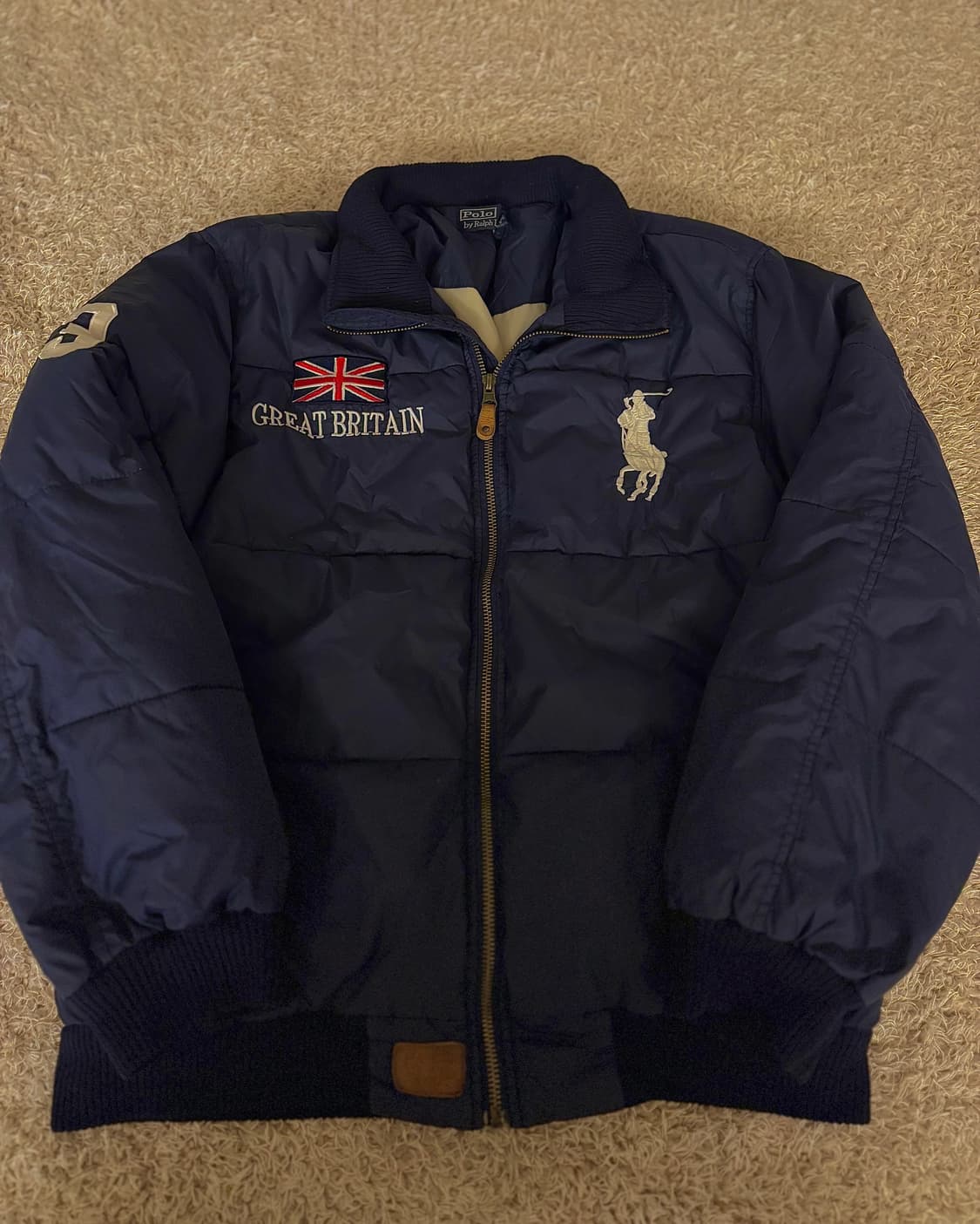 폴로 빅포니 브리튼 패딩 판매합니다 상품이미지1