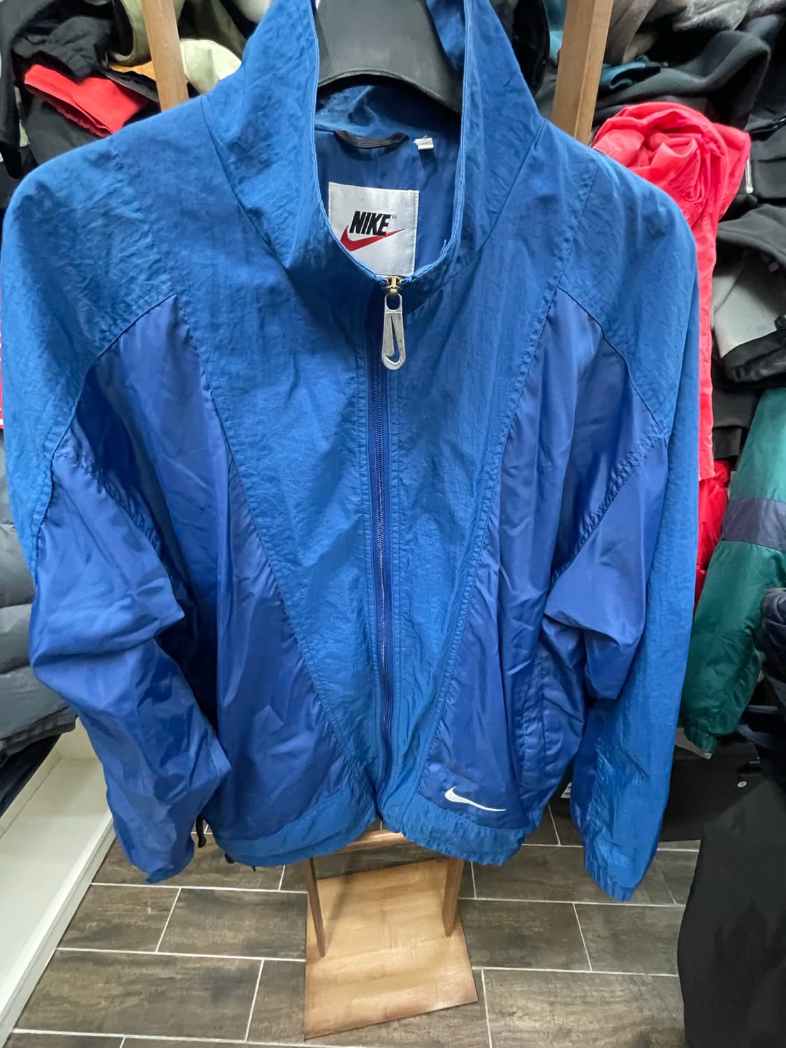 나이키바람막이 L 상품이미지1