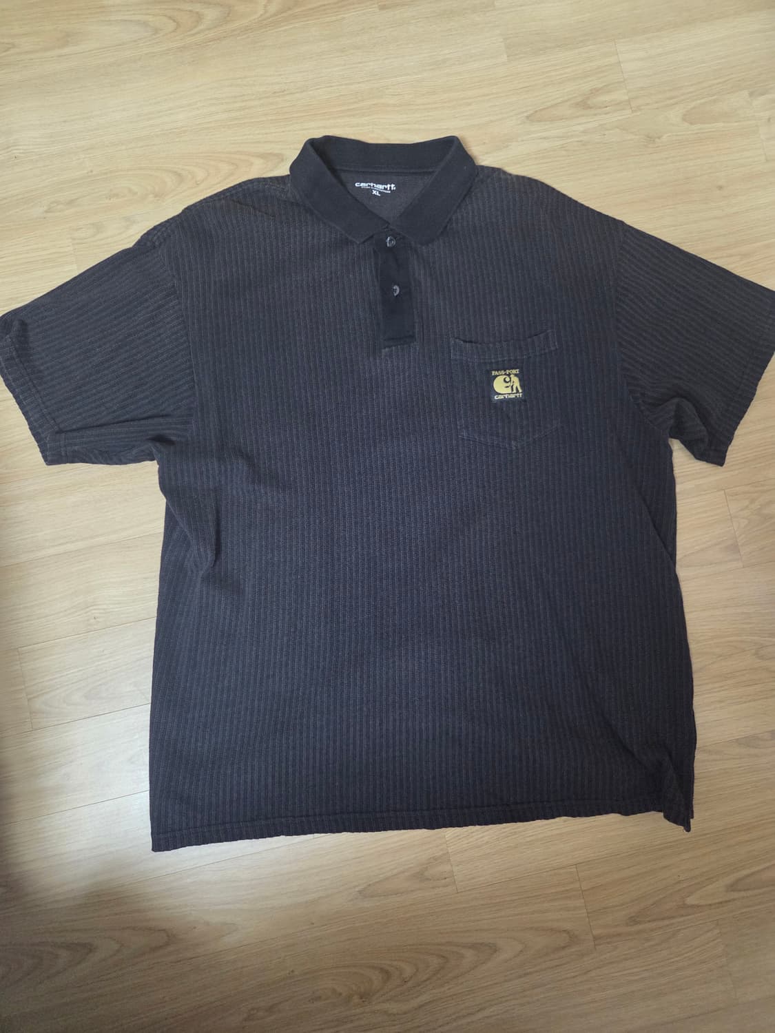 칼하트wip X passport 폴로셔츠 상품이미지2