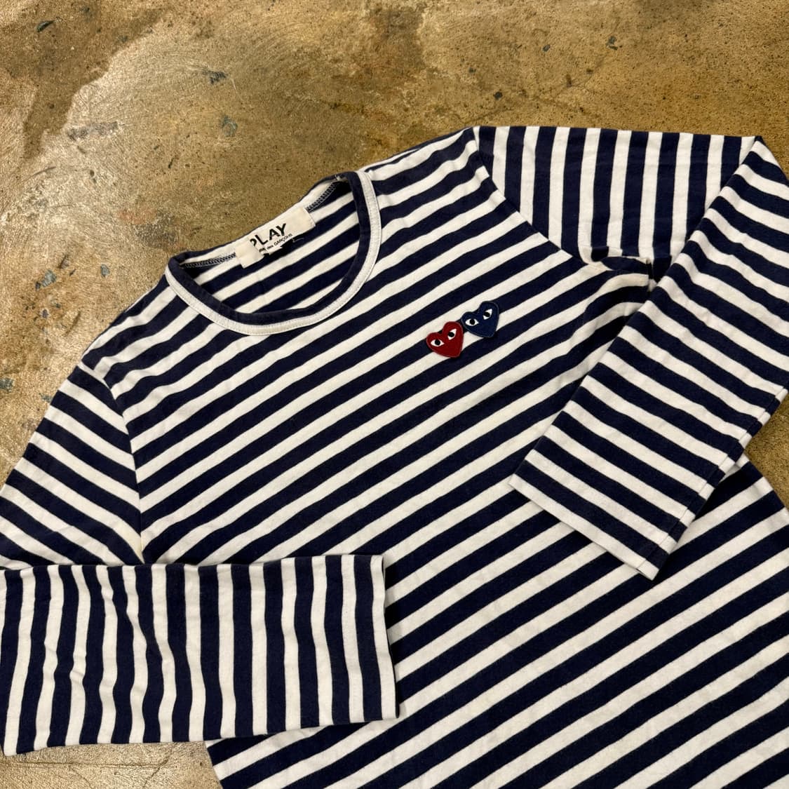 꼼데가르송 더블하트 와펜 블루 스트라이프 단가라 롱슬리브  상품이미지1