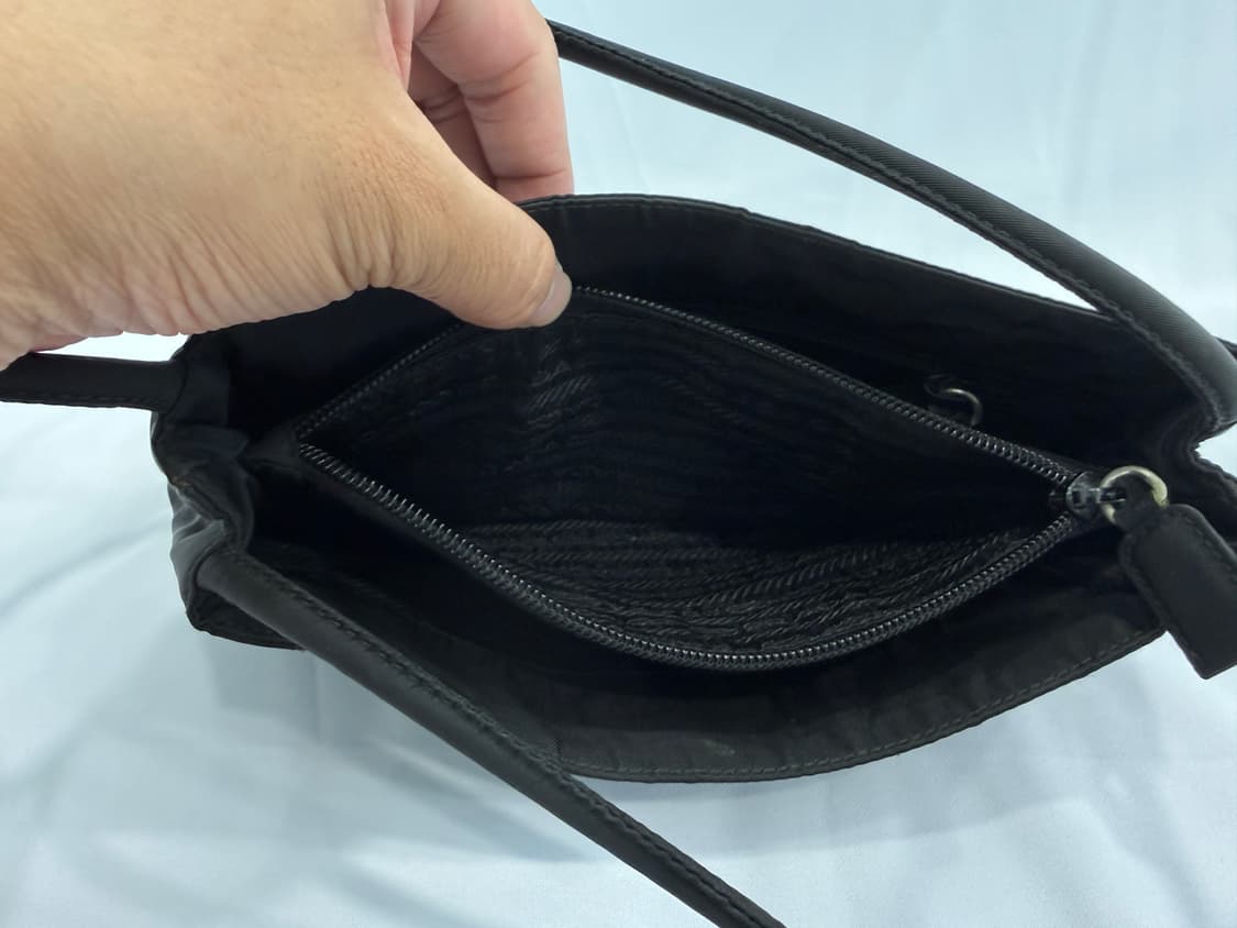 프라다 포코노 삼각 로고 나일론 미니 토트백 숄더백 상품이미지8