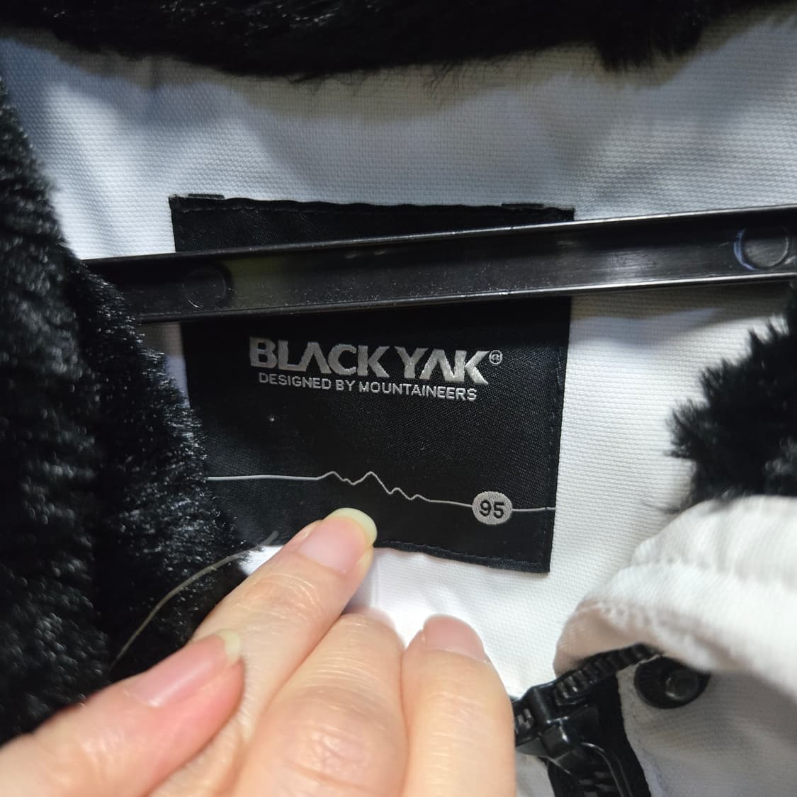 블랙야크 여성 롯지 숏 덕다운 패딩  상품이미지9