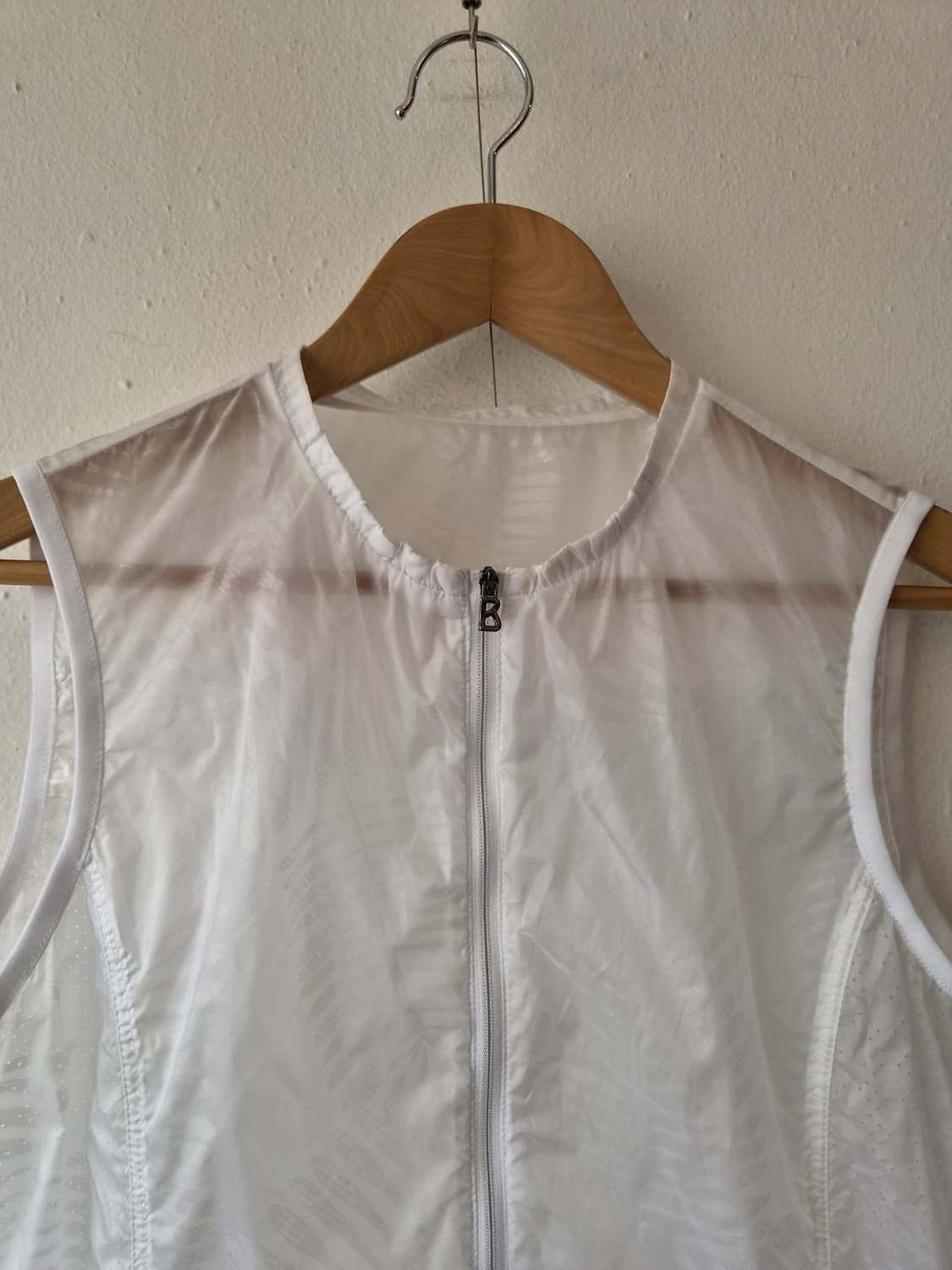 보그너 여성 초경량바람막이조끼 95사이즈 상품이미지1