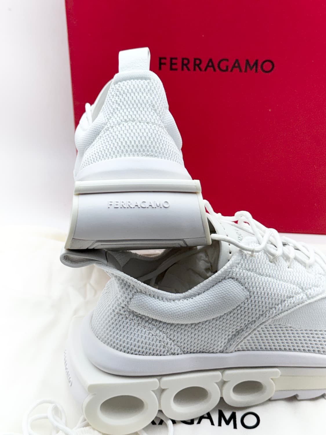 정품)페라가모스나커즈260 상품이미지7