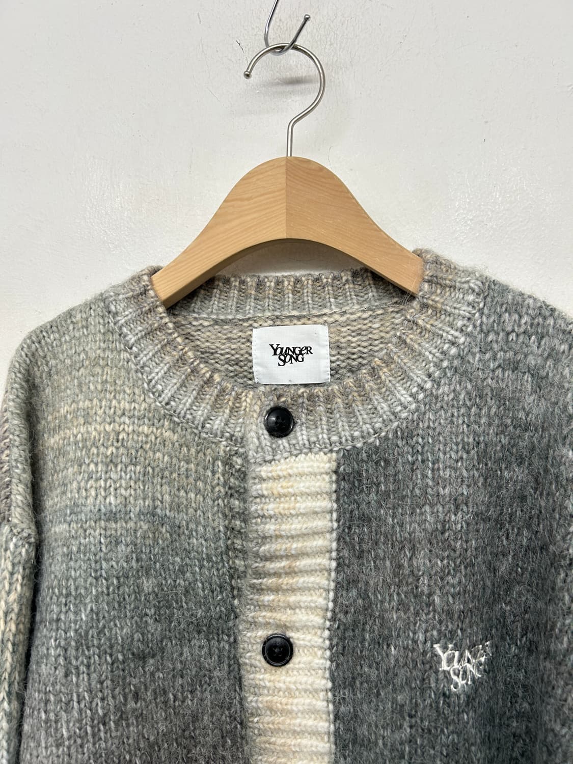 YoungerSong 영거송 라운드 그라데이션 가디건 상품이미지3