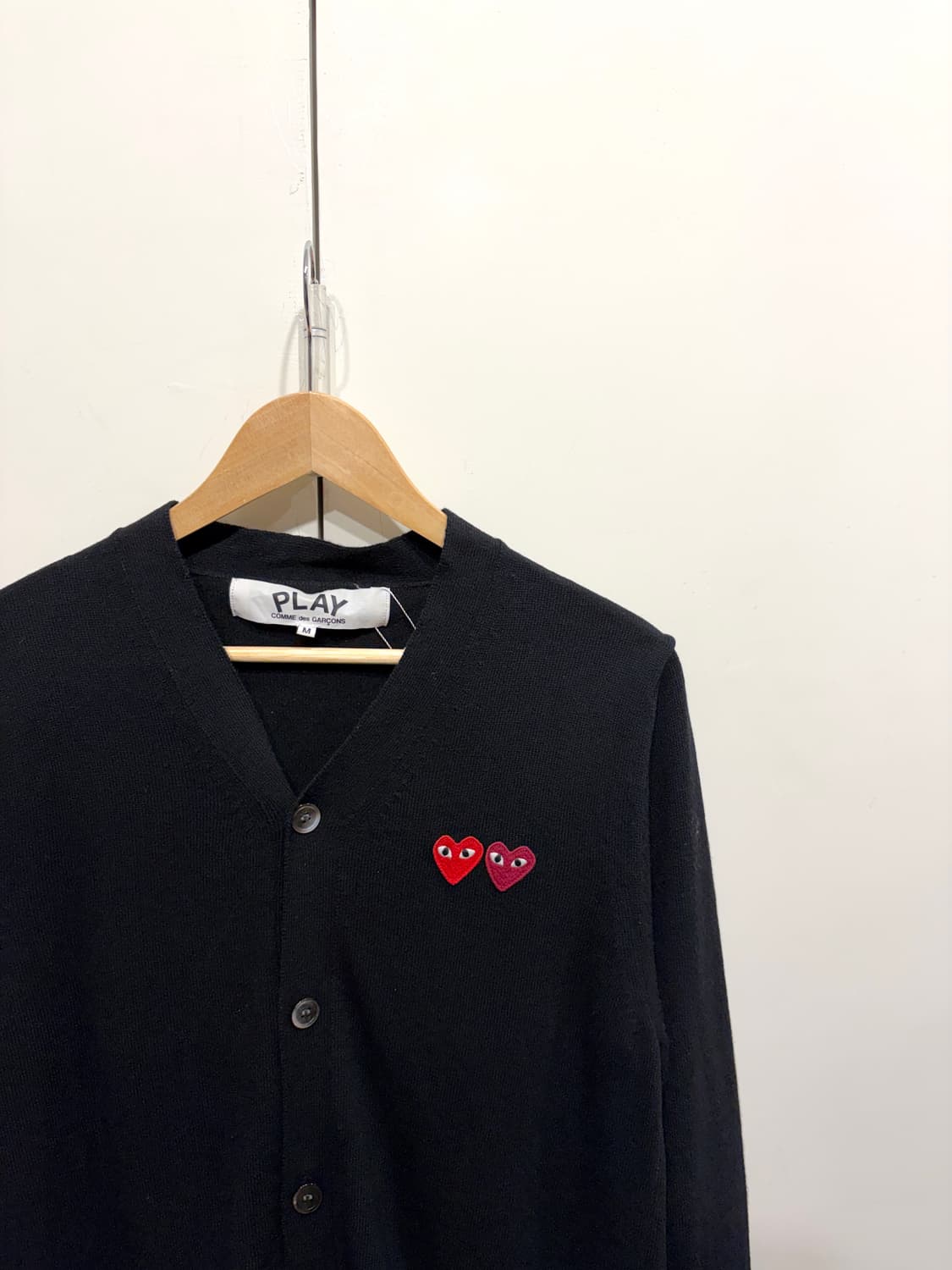 꼼데가르송 더블 하트 와펜 울 가디건 상품이미지3