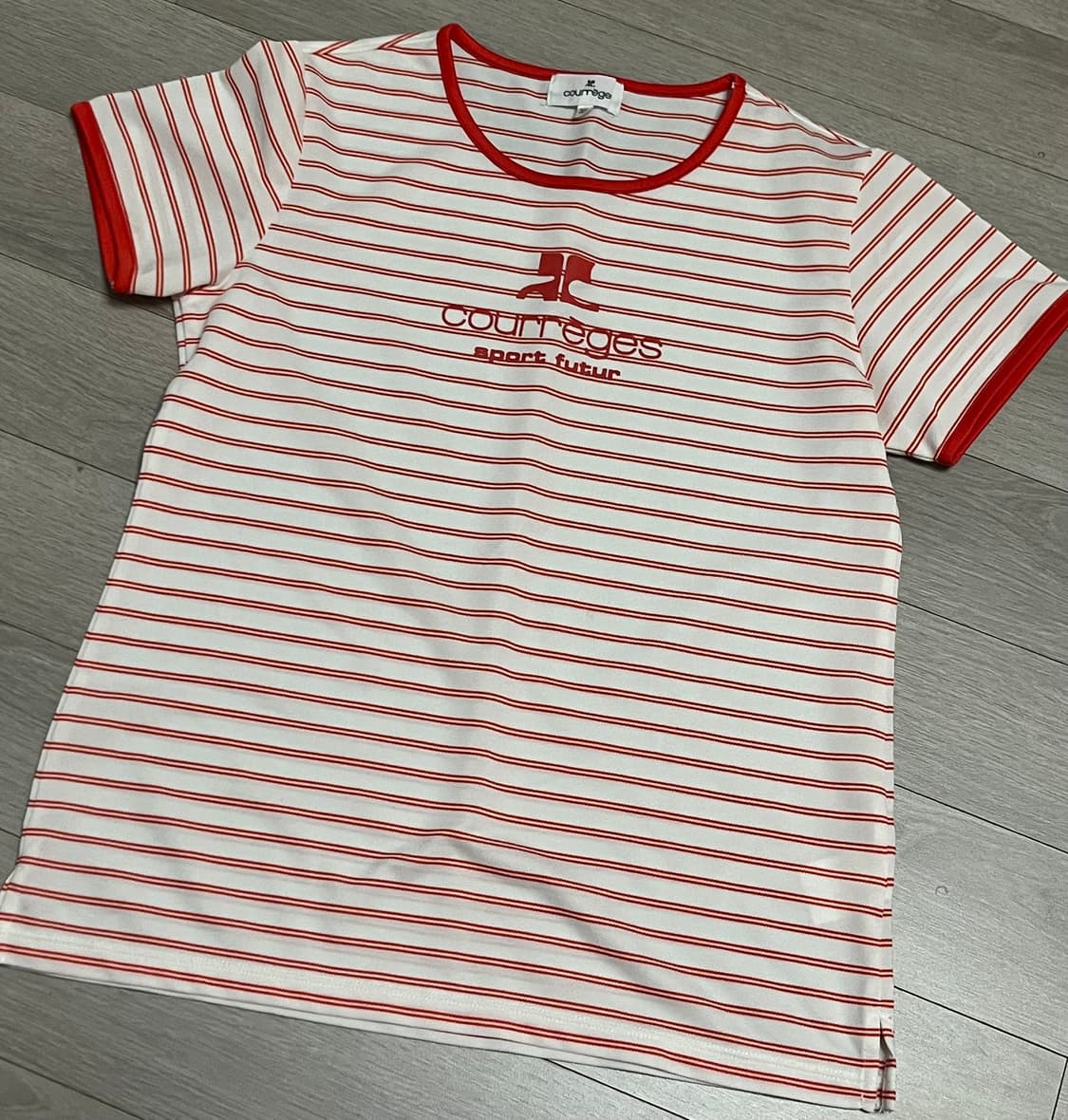 꾸레쥬 스포츠 반팔 반소매 티셔츠 단가라 상품이미지4