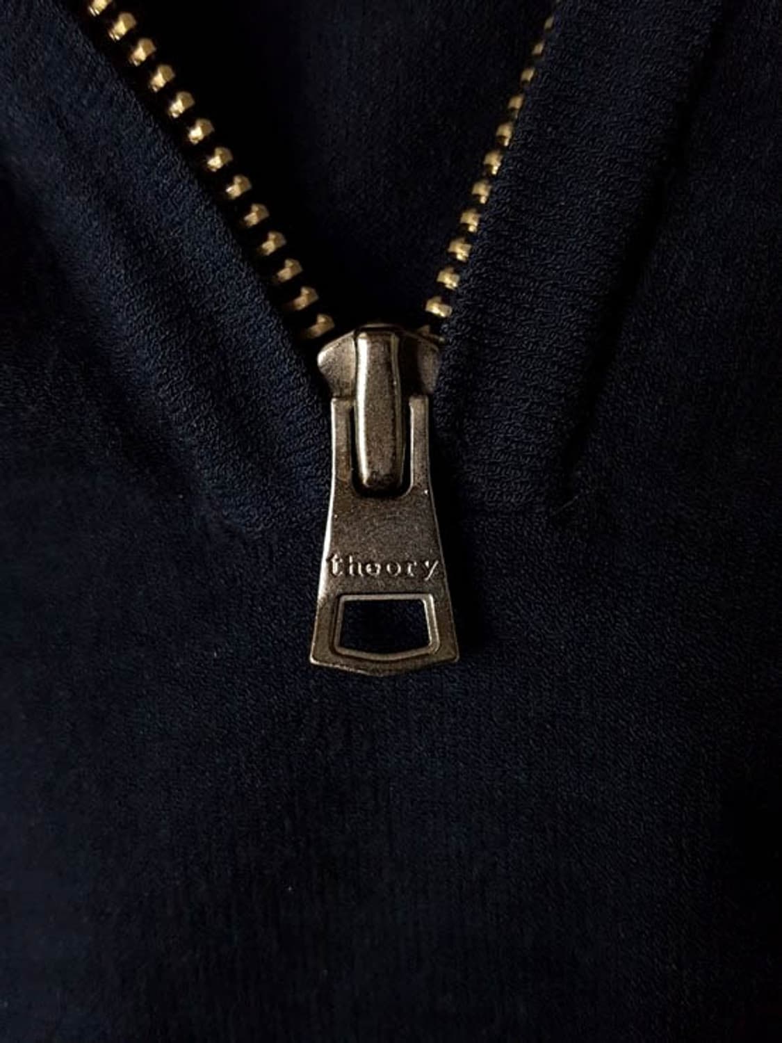 띠어리 남성 반집업 긴팔티 S 상품이미지4