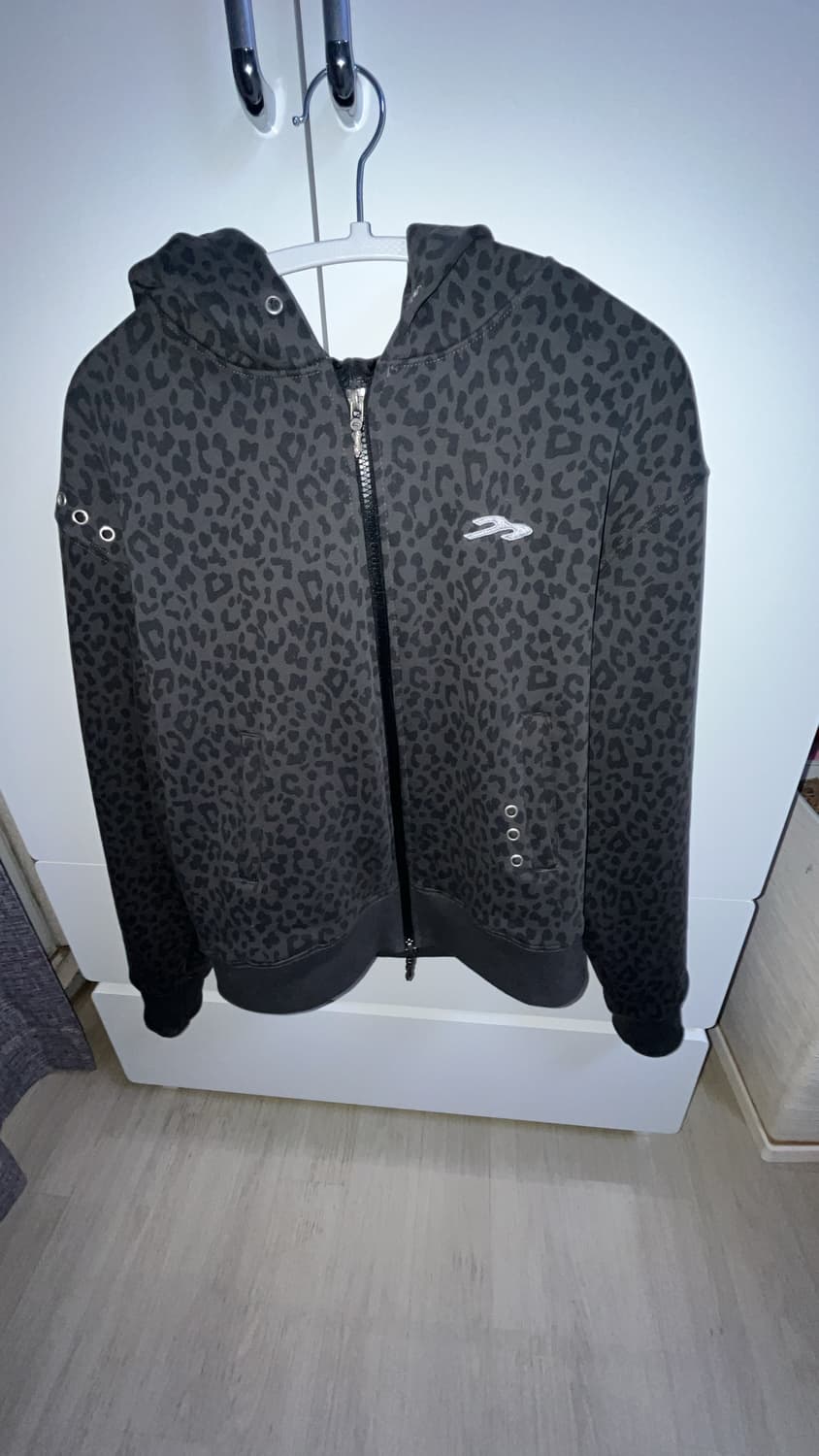 탄산마그네슘 주영X탄산 후드집업 레오파드 차콜 상품이미지2