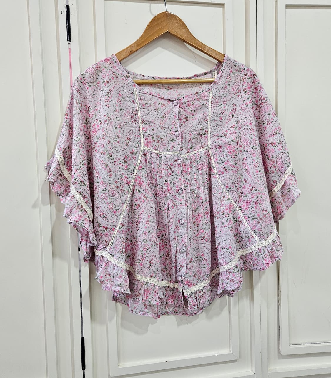 핑크 플라워 페이즐리 케이프블라우스 상품이미지1