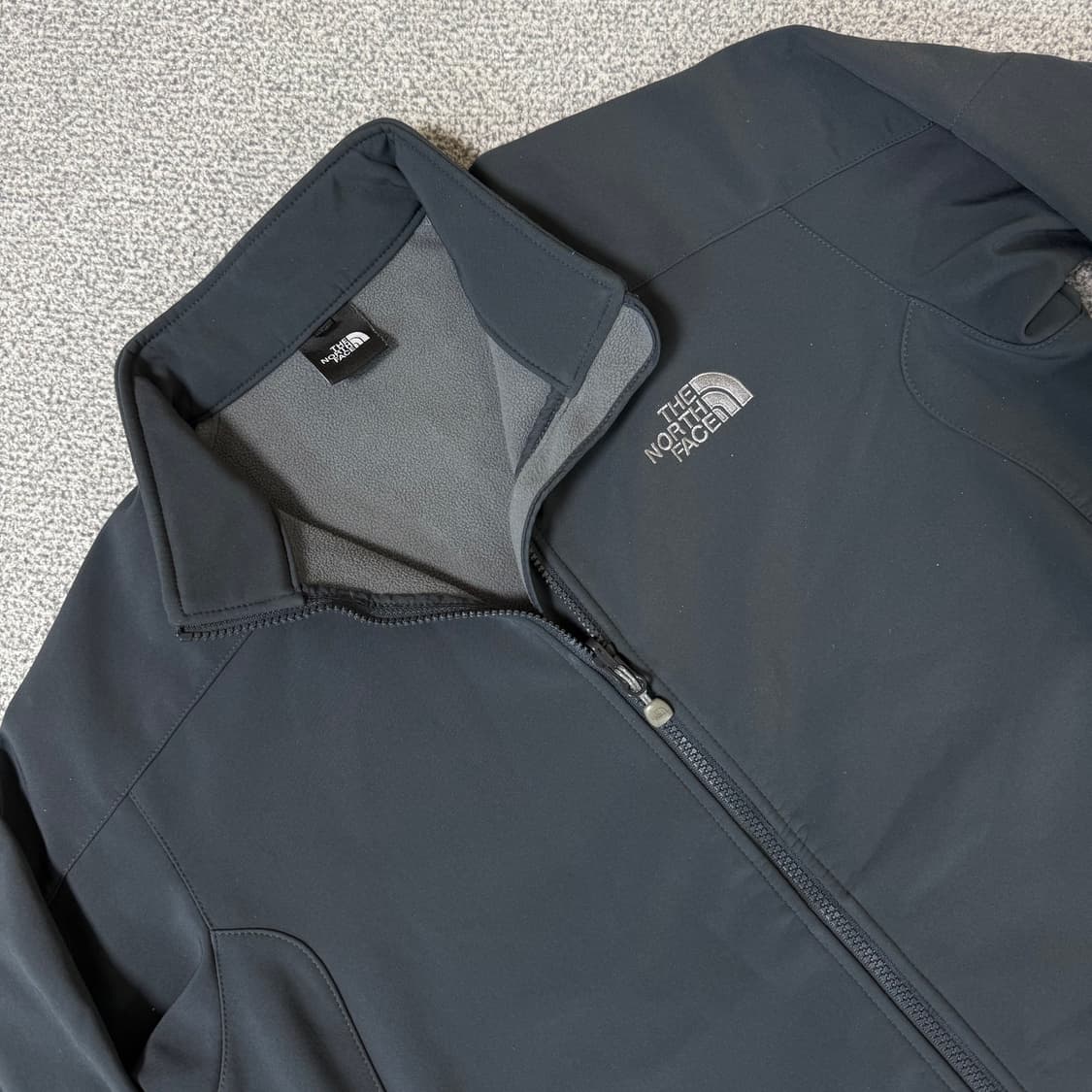 노스페이스 소프트쉘 바람막이 100 상품이미지3