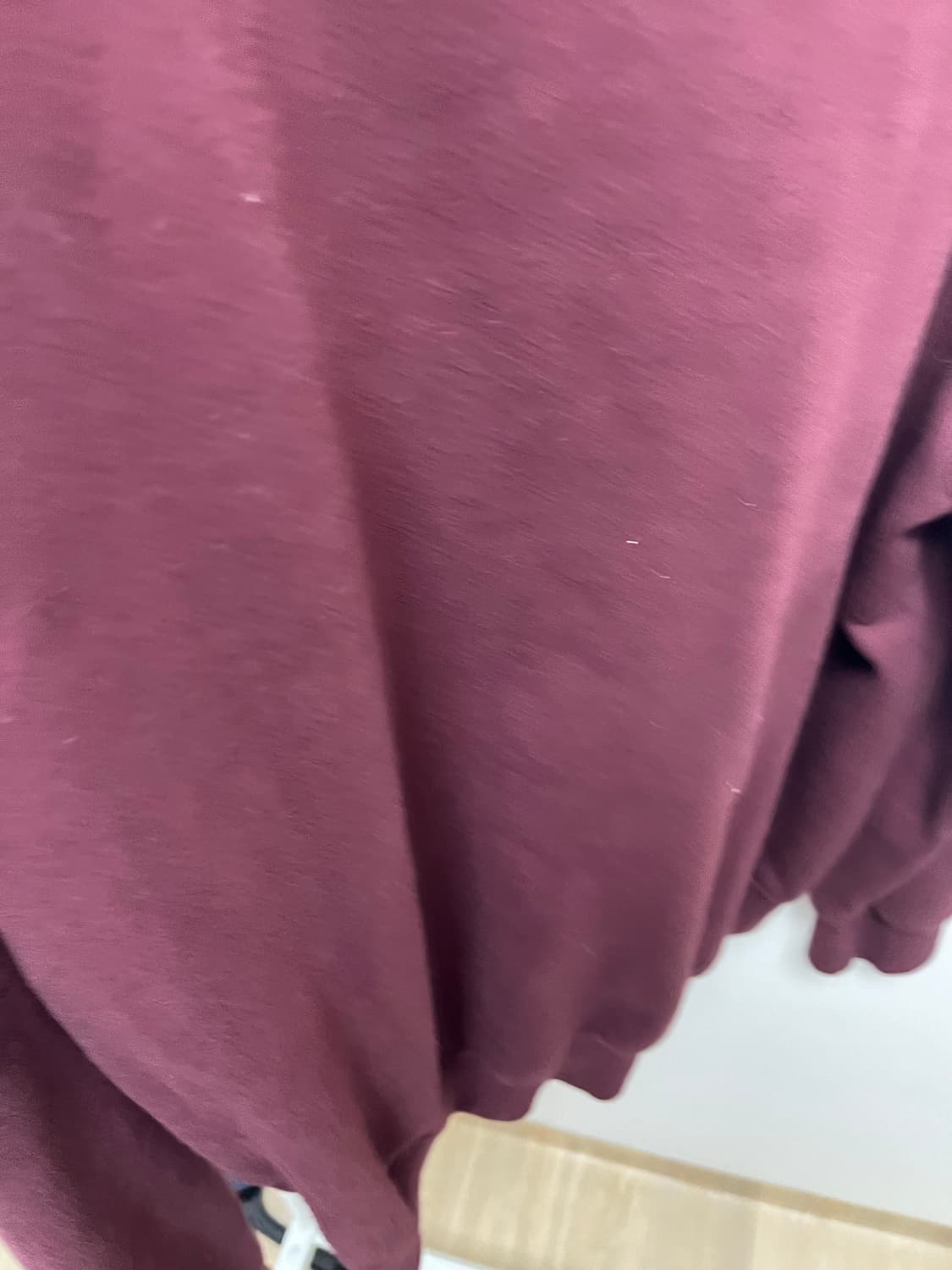 유토피아 스웨트셔츠 - 버건디 슈퍼서브 상품이미지2