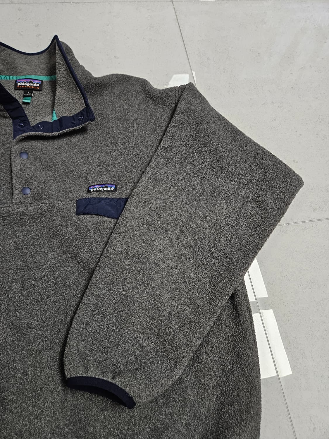 파타고니아 신칠라 L 니켈 네이비 상품이미지3
