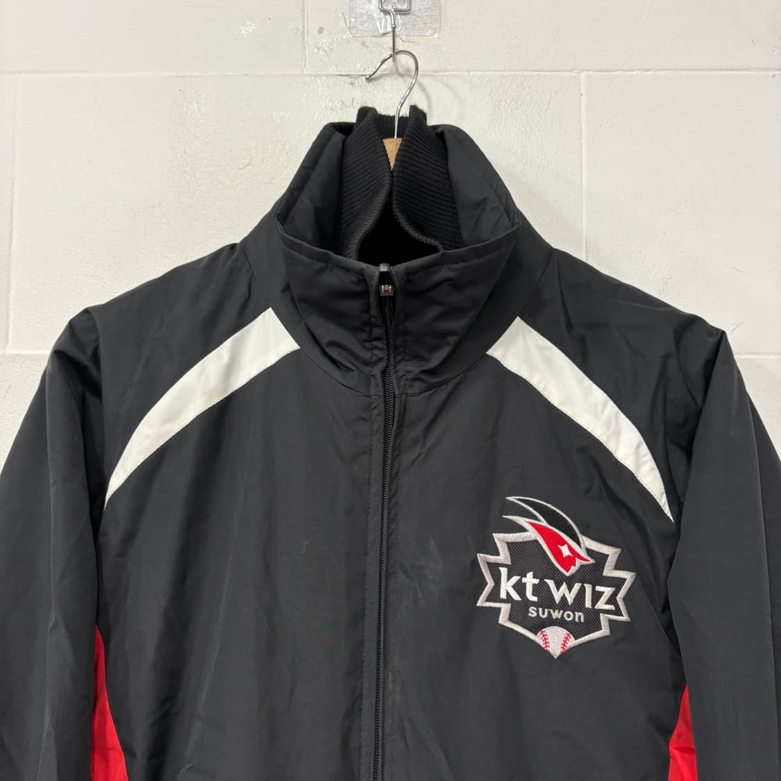 KT위즈 동계 점퍼 상품이미지3